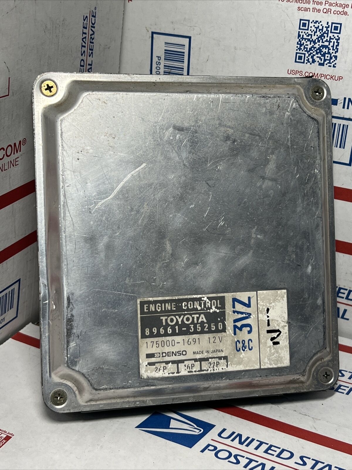 Used Toyota Pickup L M T Engine Control Module