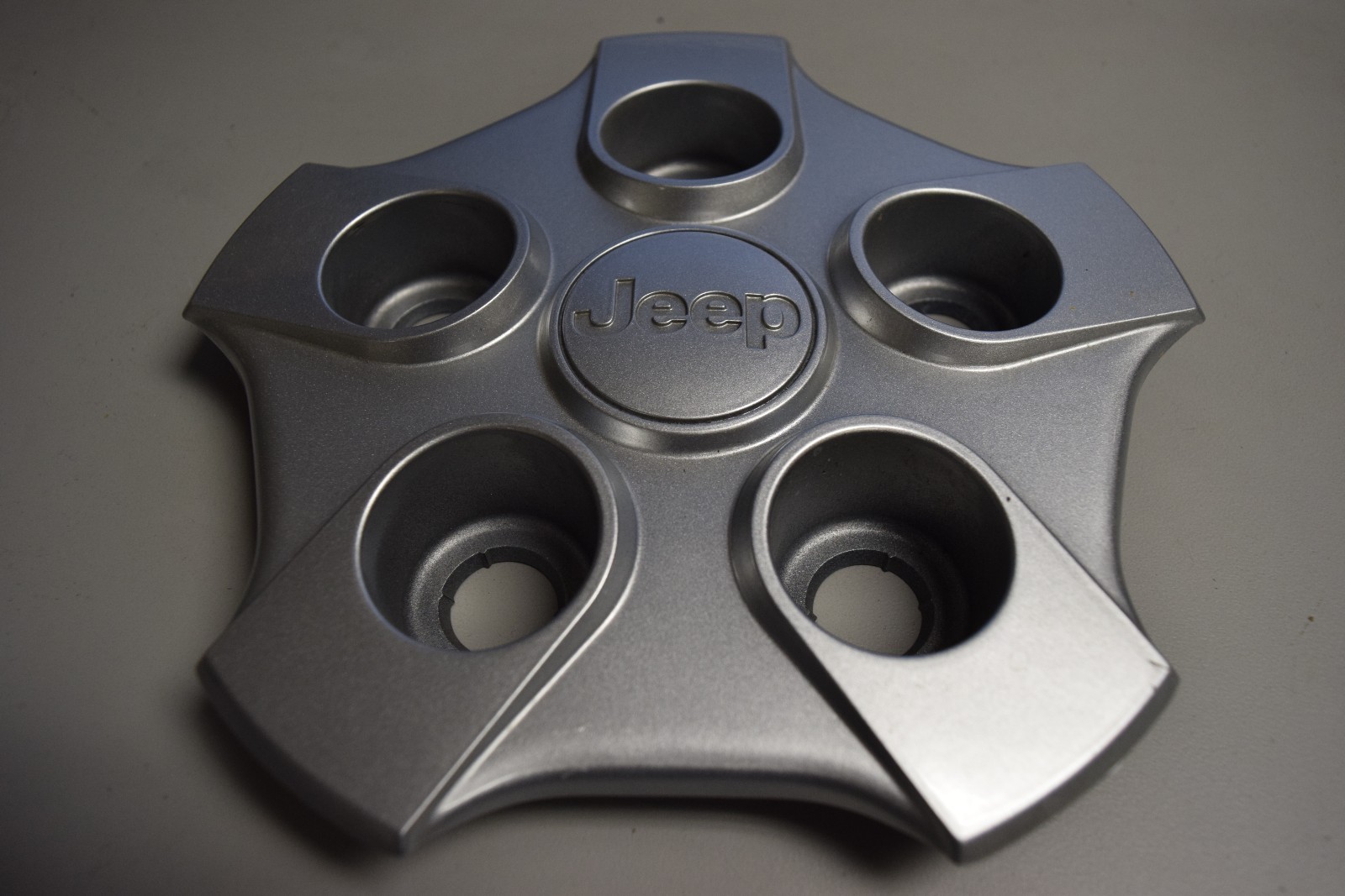 Used 20072014 Jeep Compass Patriot Center Cap Silver 9077 0yx93trmab