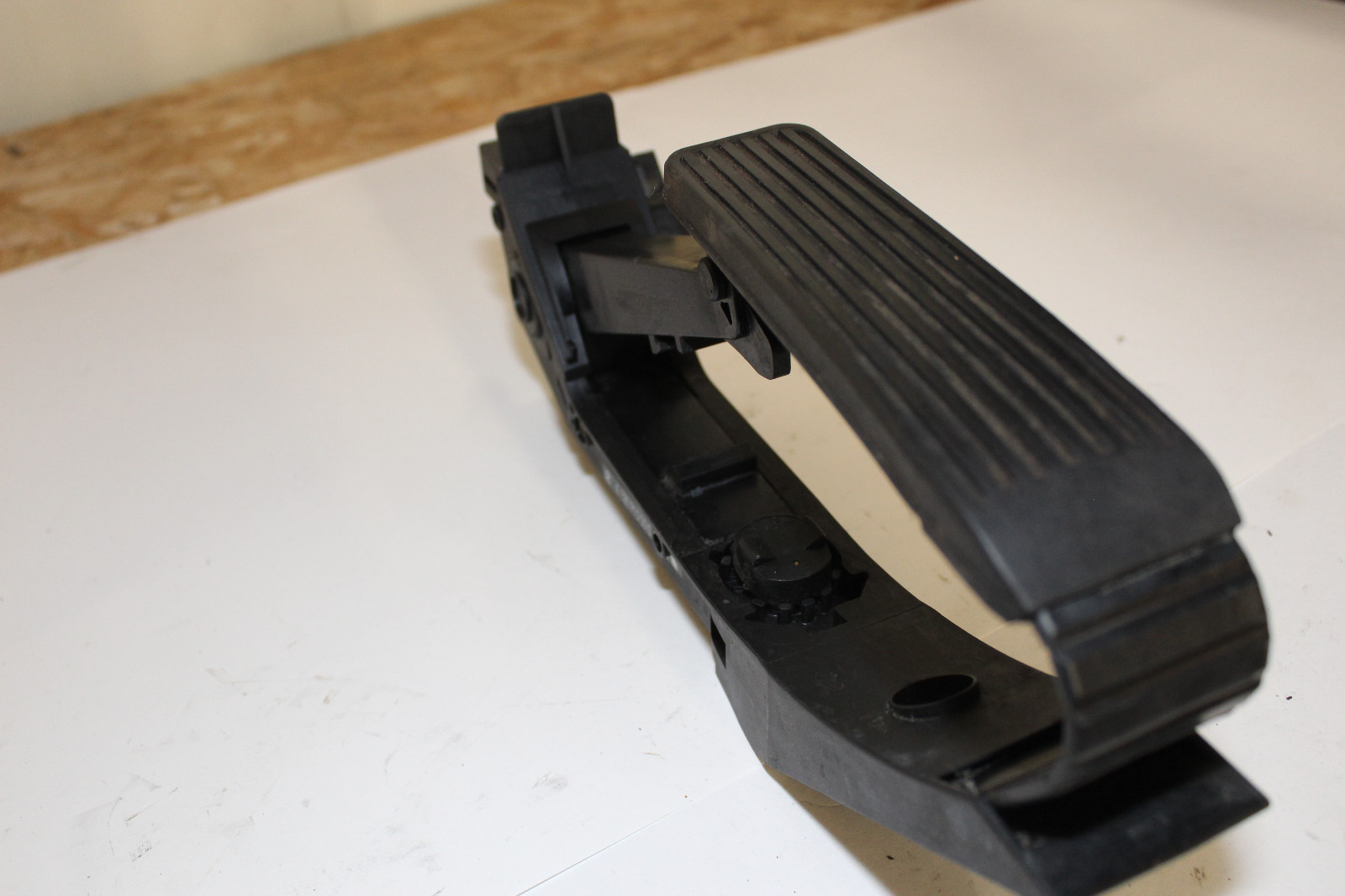 Used 20002006 Mercedes Benz S500 W220 Gas Accelerator Pedal K1833 for Sale