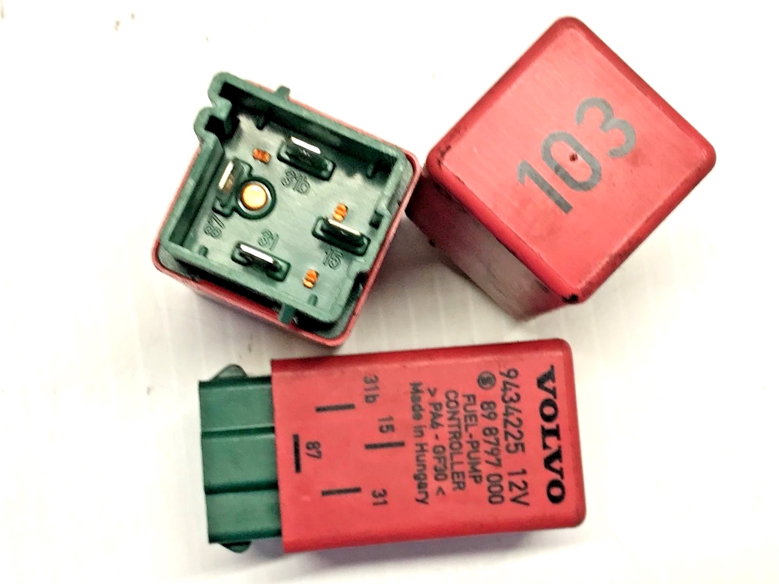 Used Fuel Pump Relays for the Volvo V70