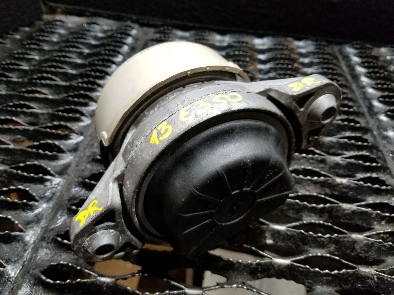 Used 20102013 Mercedes W212 E350 Engine Motor Mount A2122403217 Oem