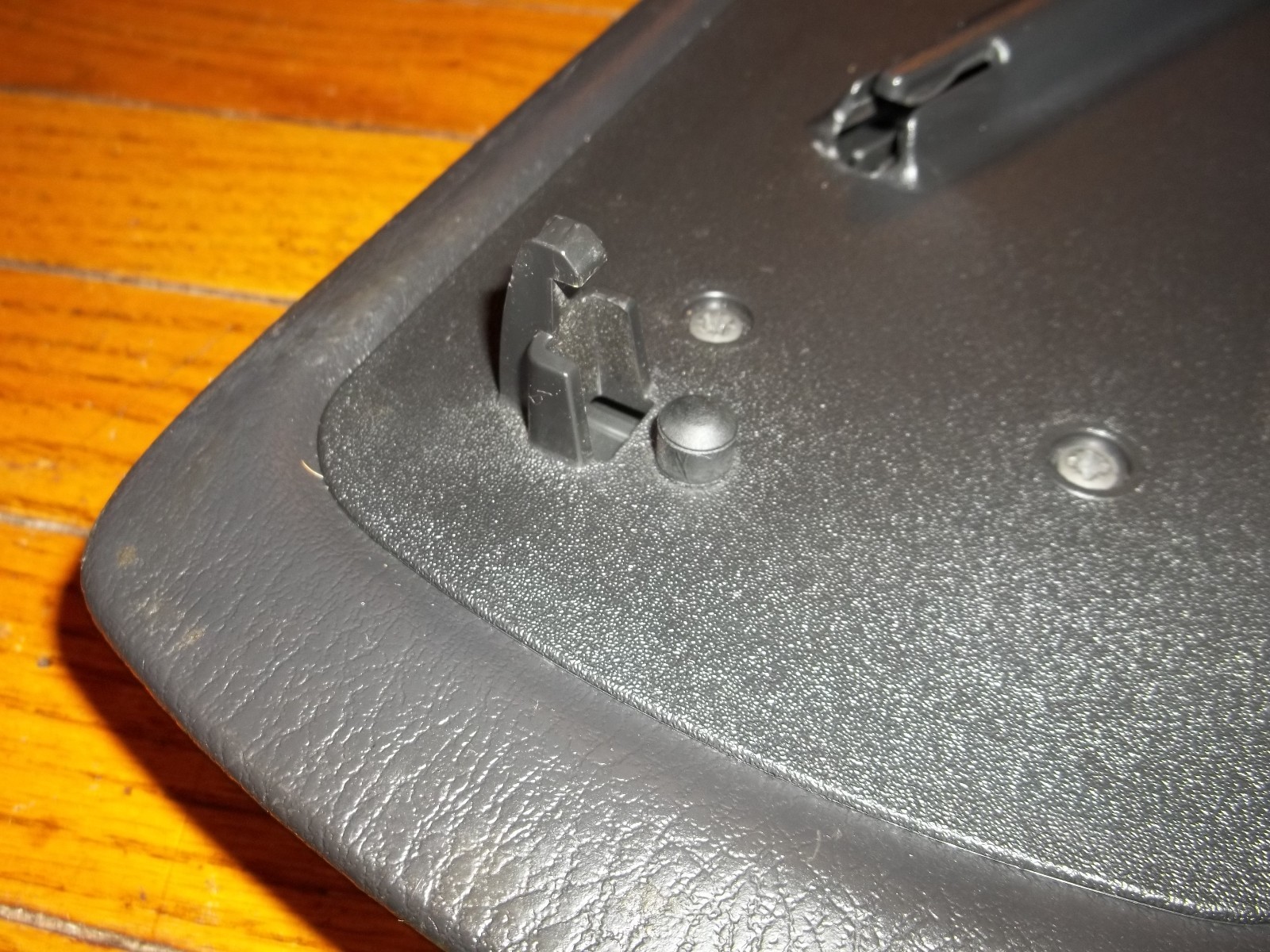 Used Dodge Durango Dakota 0104 Center Console Lid Armrest 20012004