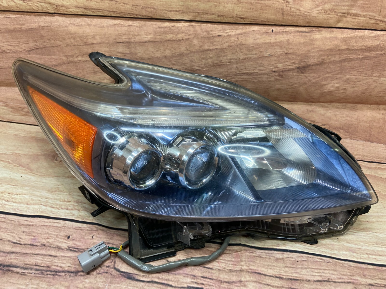 Used 20122015 Toyota Prius Rh Oem Led 2 Projectors Blue Bezel