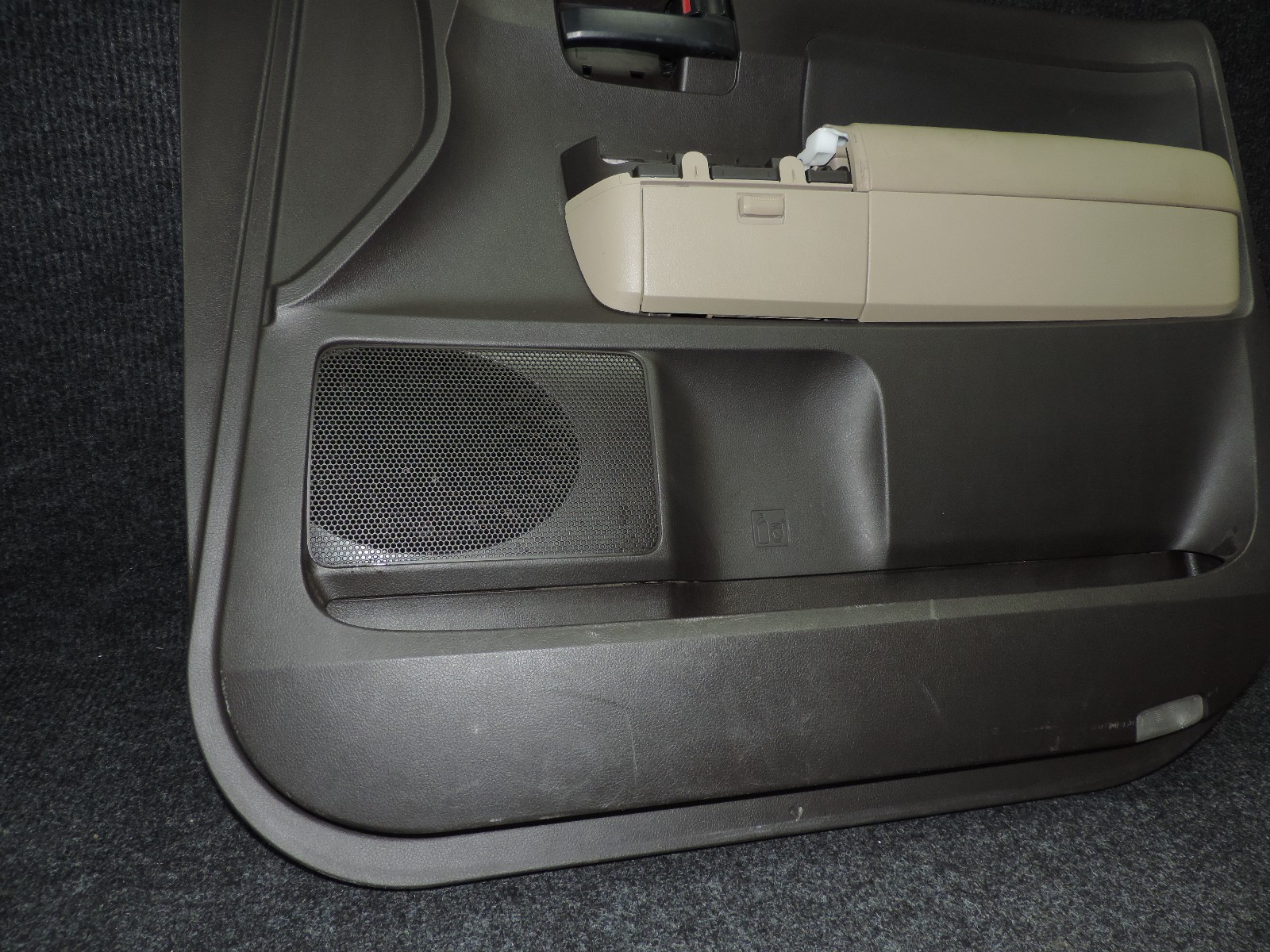 Used Toyota Tundra Interior Door Panels and Parts for Sale