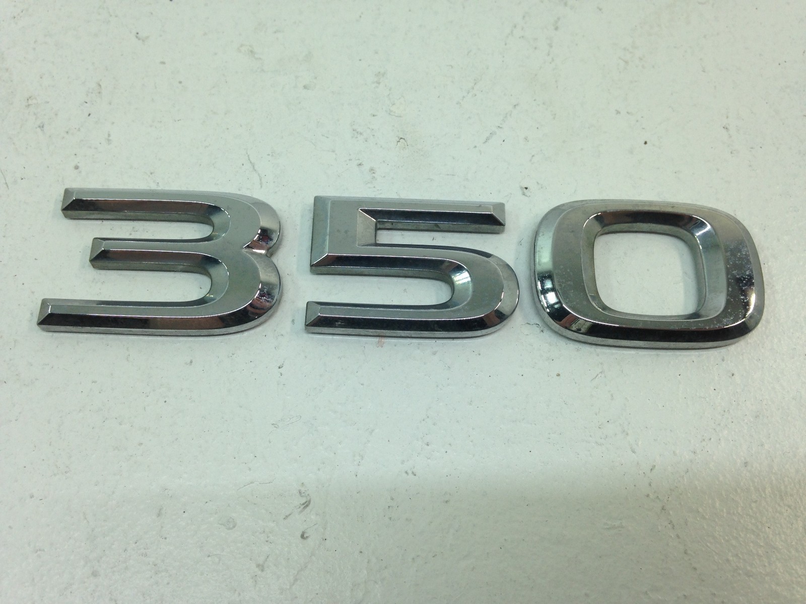 GENUINE LEXUS RX350 LIFTGATE LEXUS EMBLEM 75442-0E020