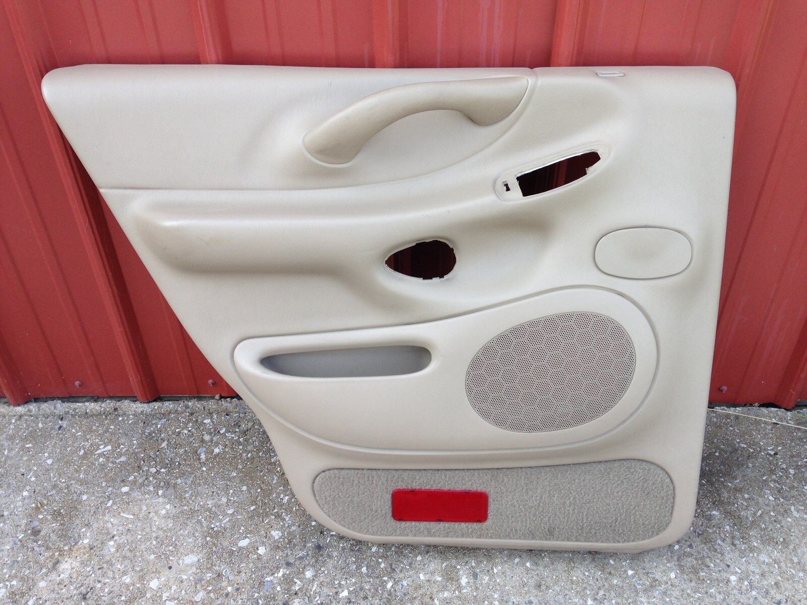 Used 2001 Ford Expedition Interior Door Panels and Parts for Sale