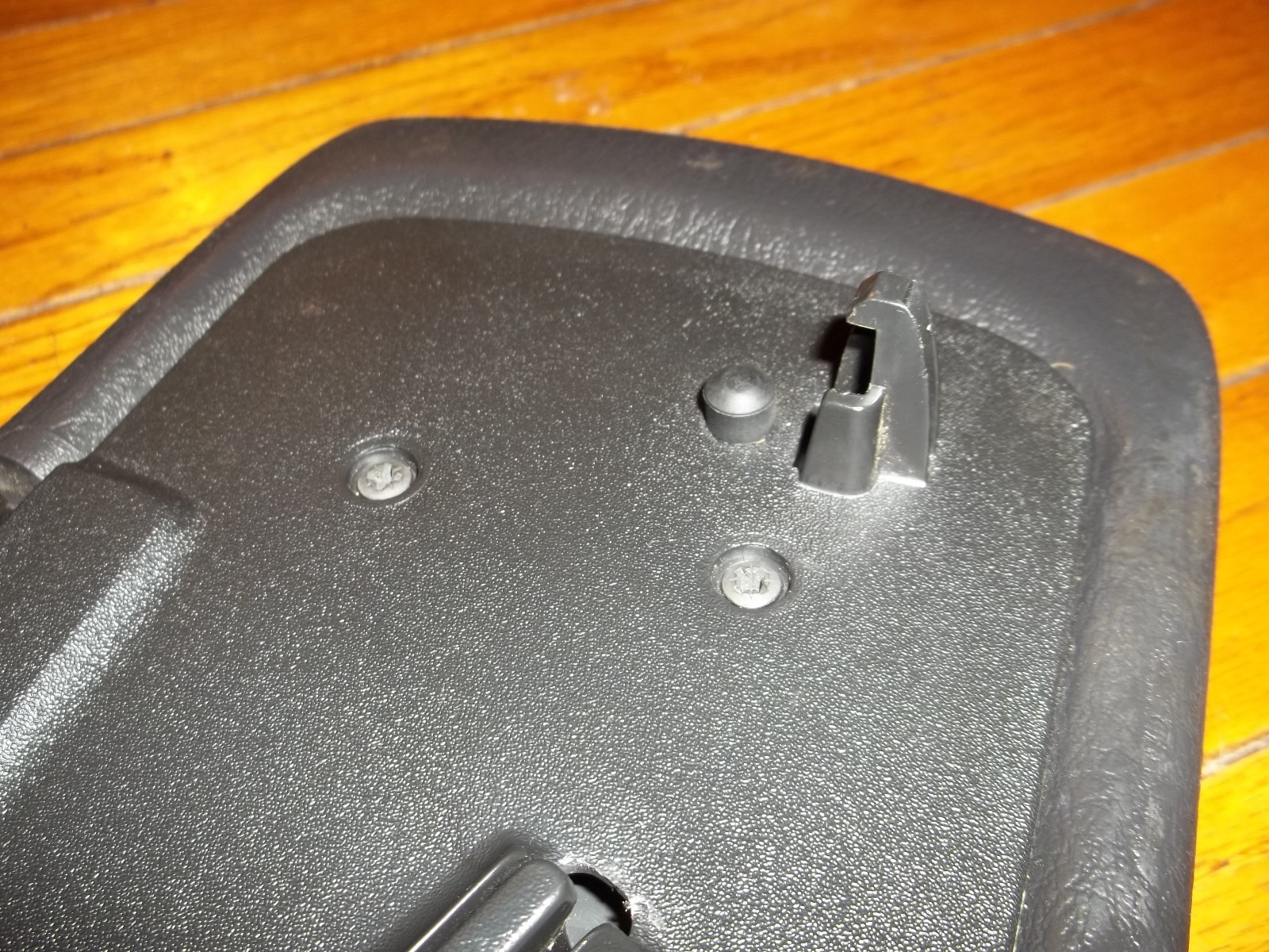 Used Dodge Durango Dakota 0104 Center Console Lid Armrest 20012004