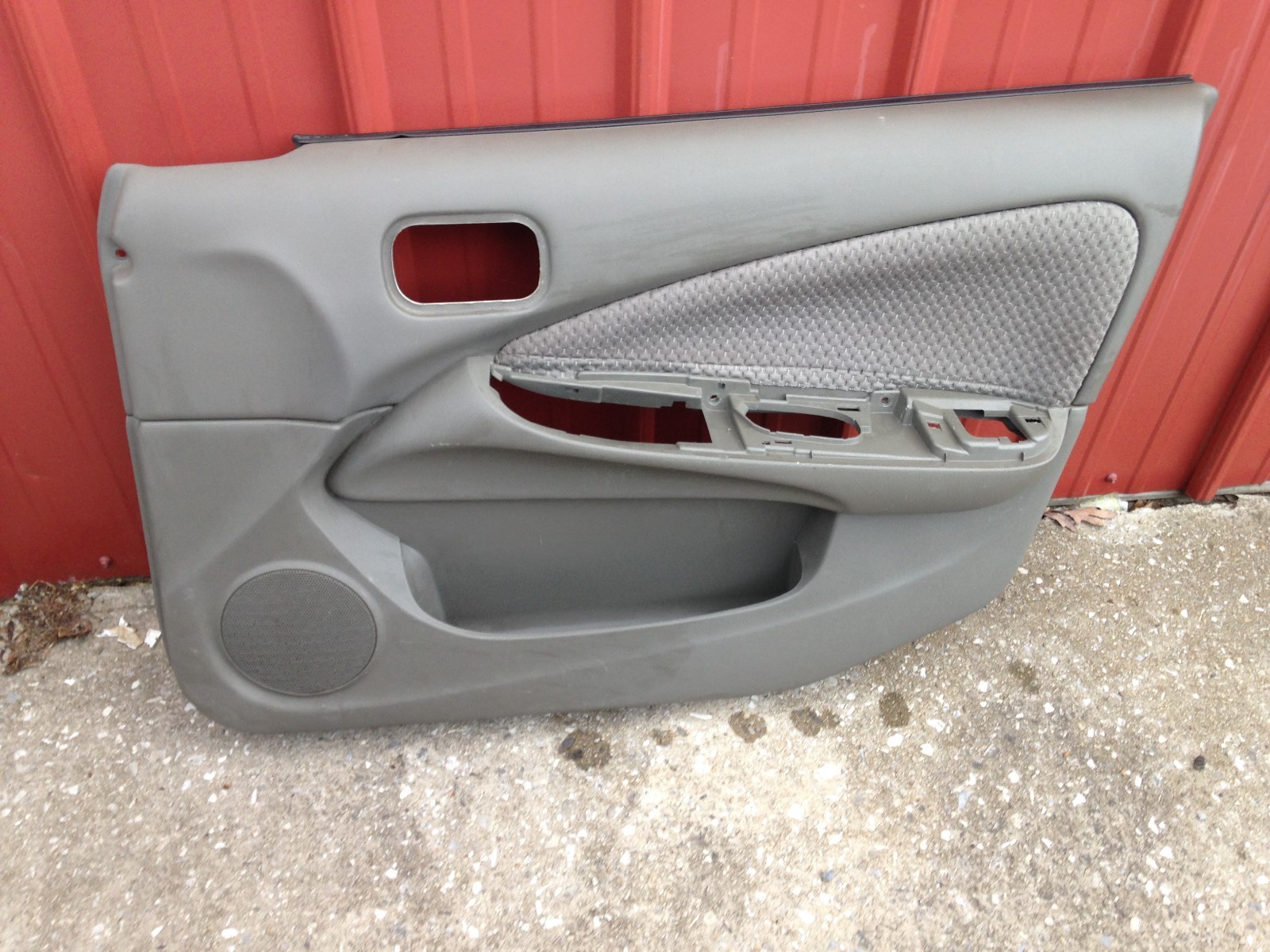 Used 2006 Nissan Sentra Interior Door Panels and Parts for Sale