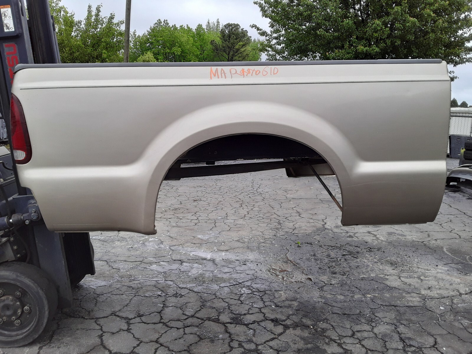 Used + Mapgld Ford F250 Truck Bed Box Short Super Duty 42220 for Sale