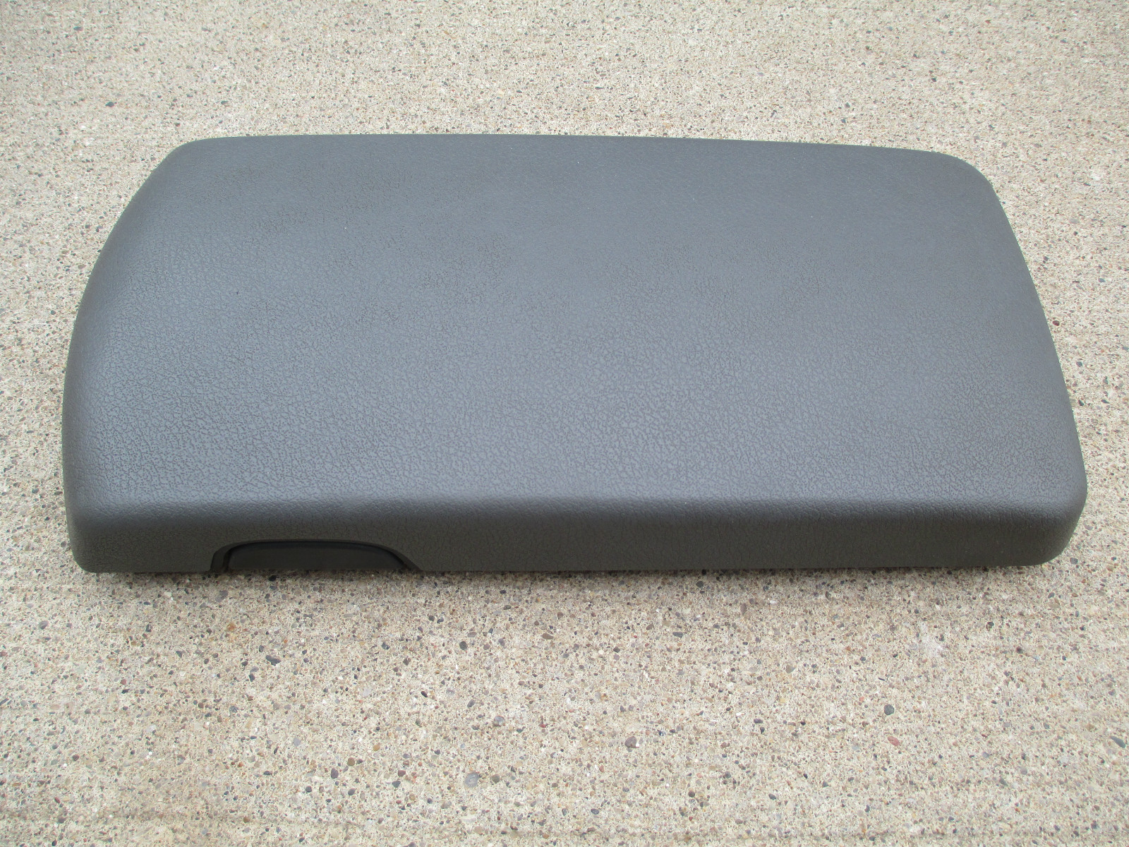 Used 2005 Dodge Durango Consoles and Related Parts for Sale