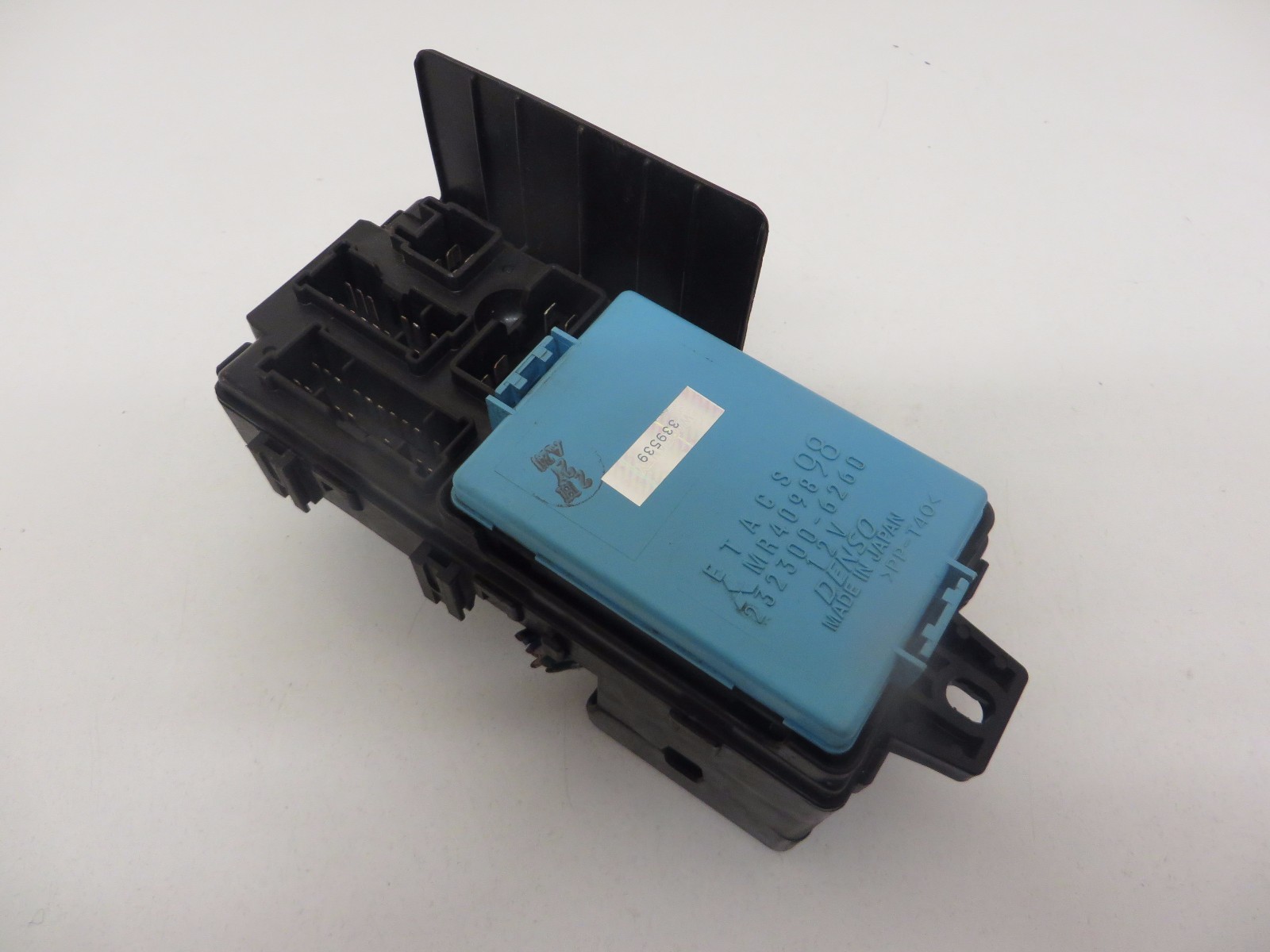 Mitsubishi Shogun MK3 Denso Relay Fuse Box MR409898 1998-2006 + Warranty D
