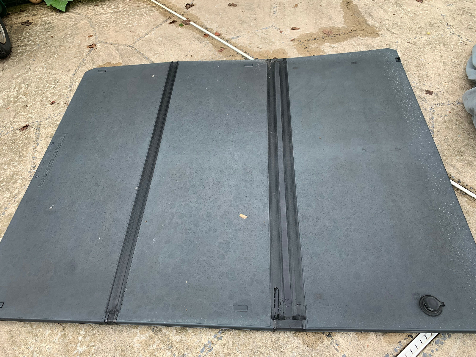 Used 20162021 Oem Toyota Trifold Tonneau Cover, Like New W