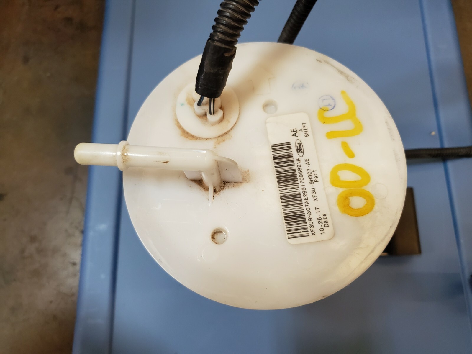 2002 Lincoln Continental Fuel Pump