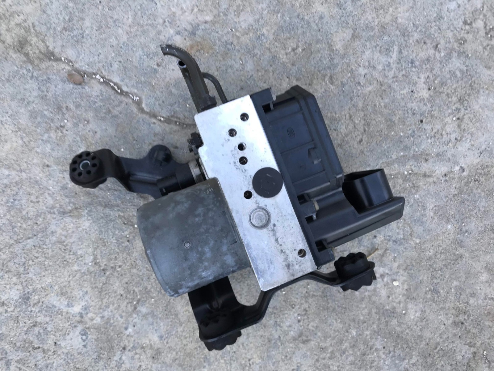 Used 2002-2003 Bmw X5 E53 Abs Anti Lock Brake Pump Module E6 for Sale | Part # 34.51-6 761 977
