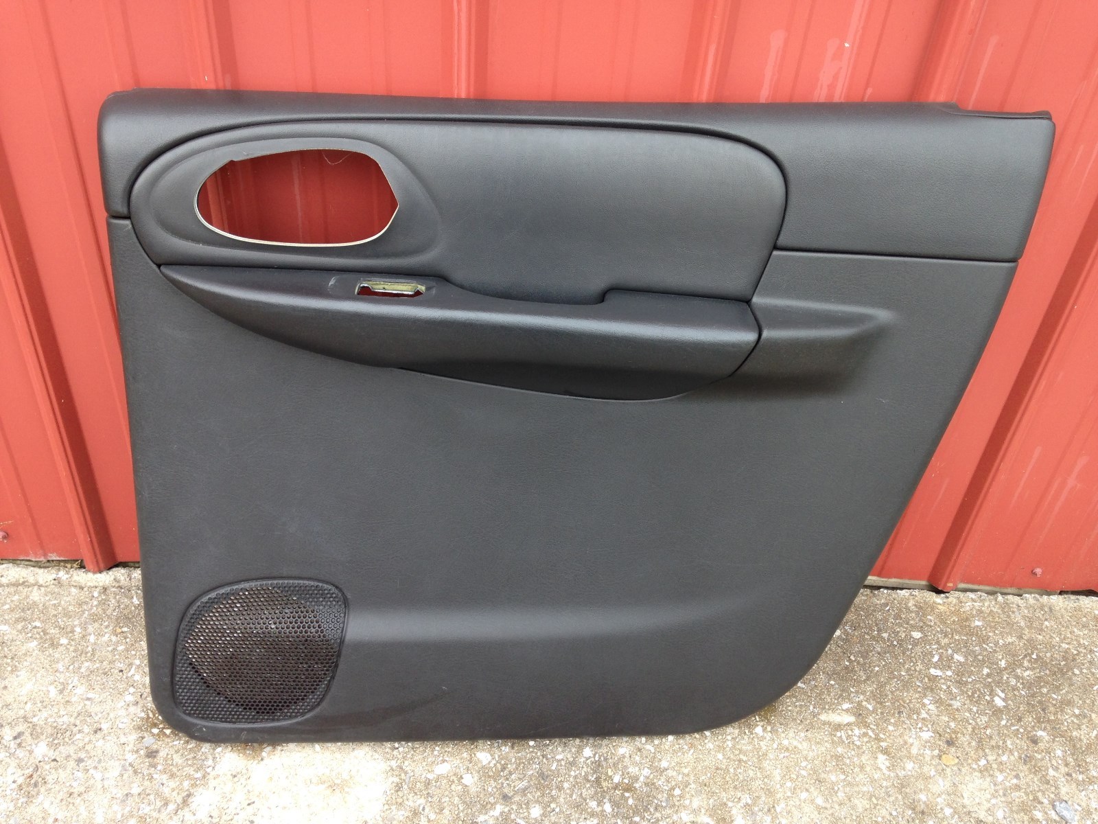 Used 2006 Chevrolet Trailblazer Interior Door Panels and Parts for Sale