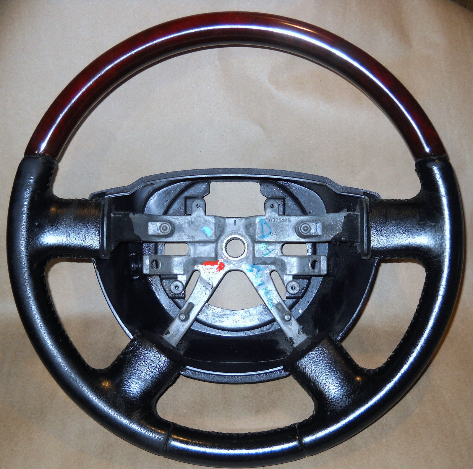 Used 2005 Lincoln Navigator Steering Wheels for Sale - PartRequest.com