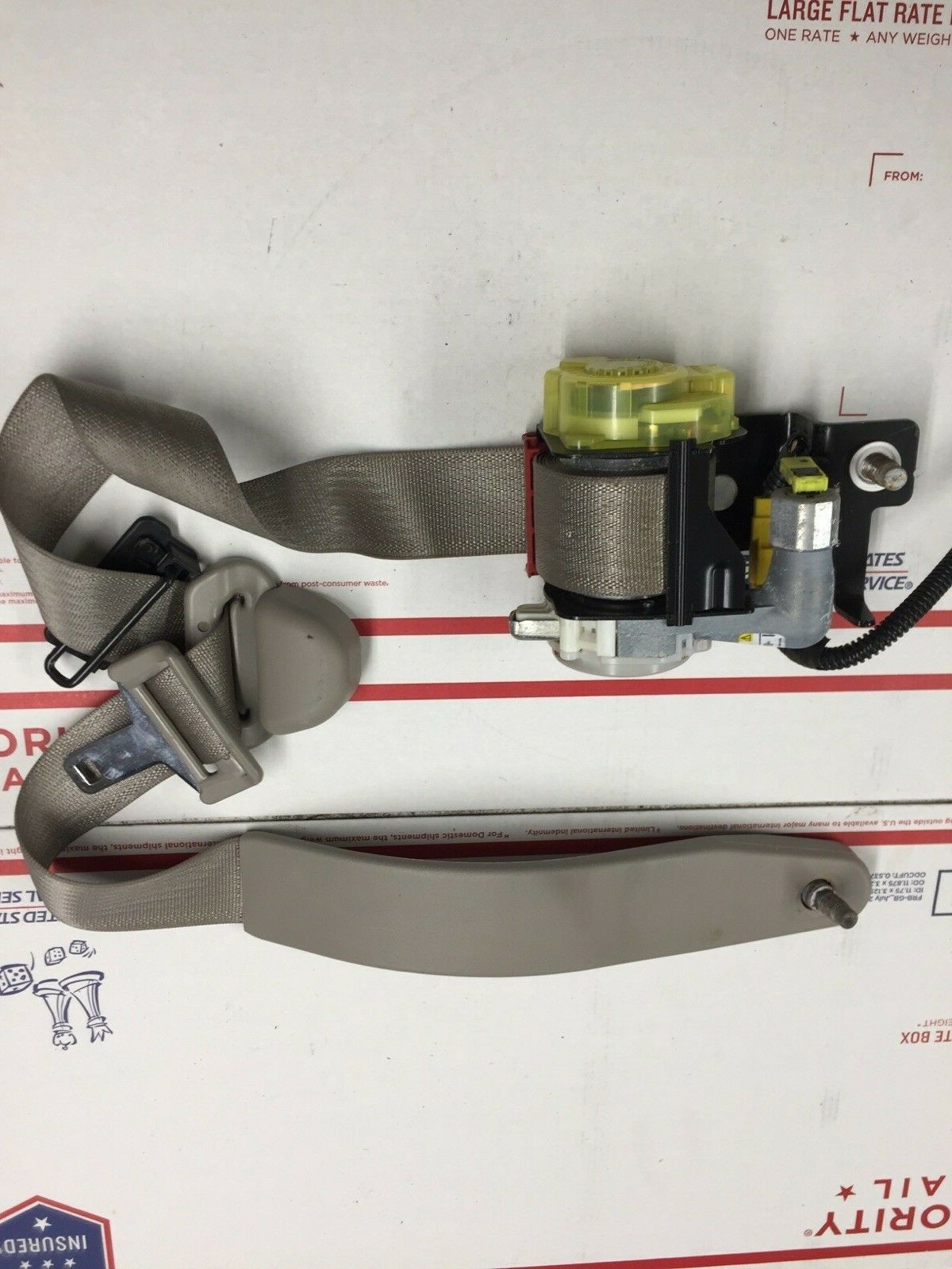 Used 20052008 Lincoln Town Car Front Passenger Side Seat Belt