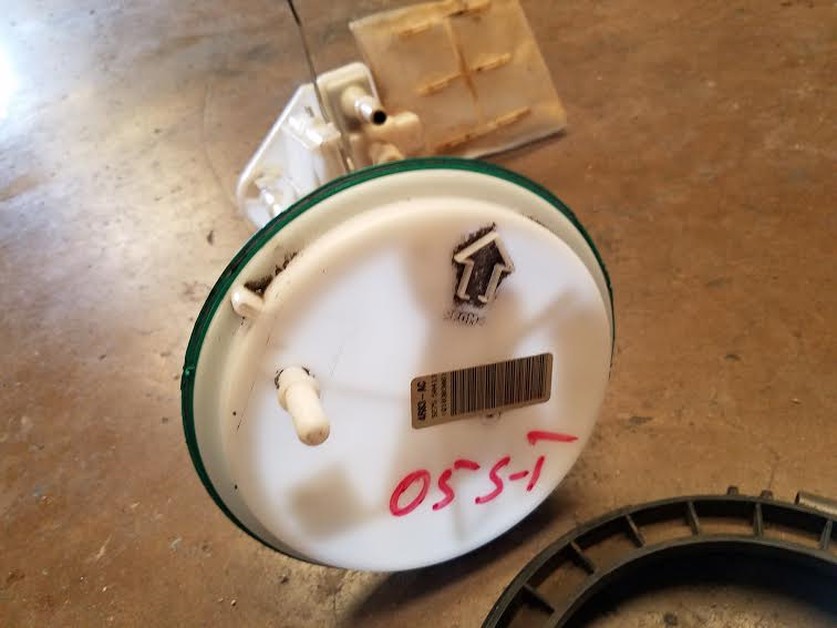 Used 2005 Jaguar S Type Fuel Sending Pump 4r839275ac for Sale