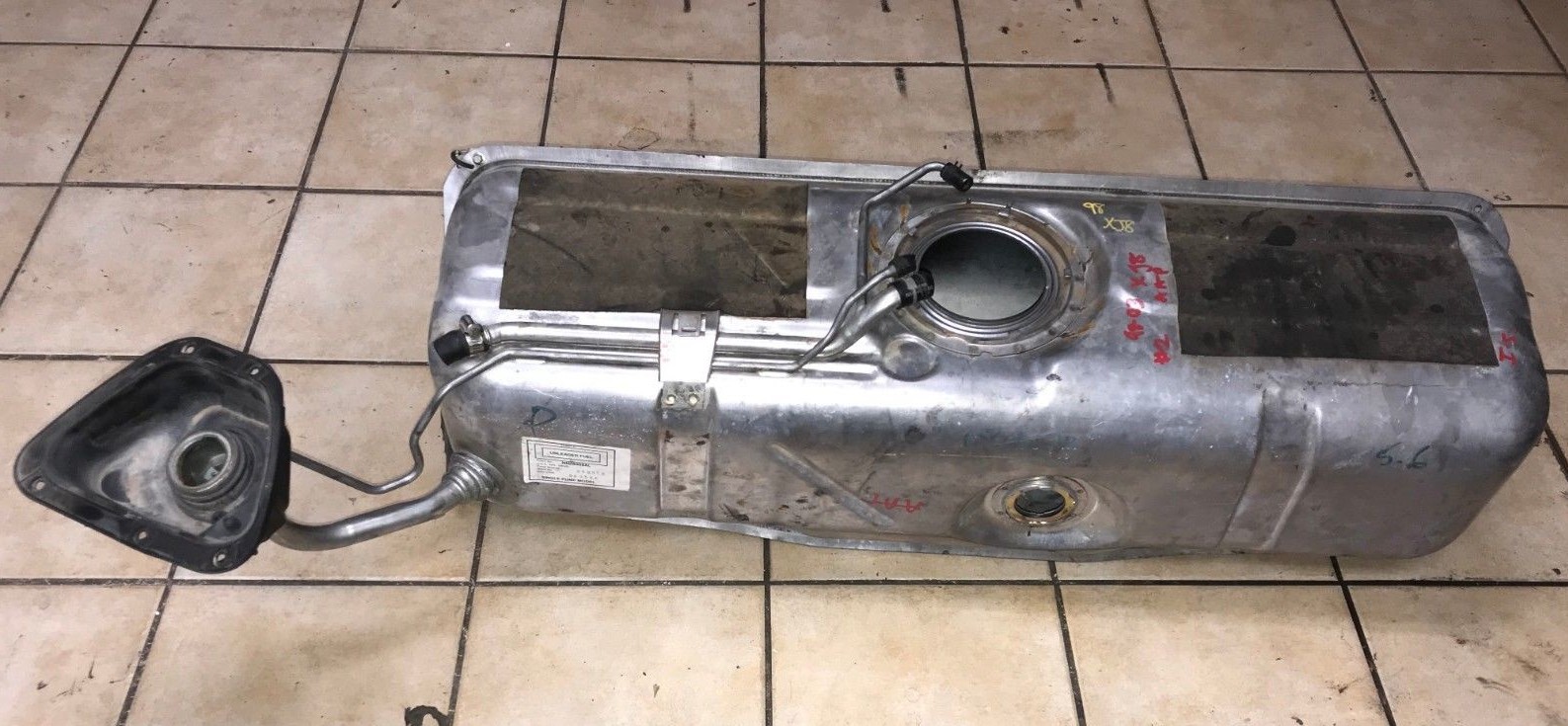 Used Jaguar XJ8 Fuel Tanks for Sale