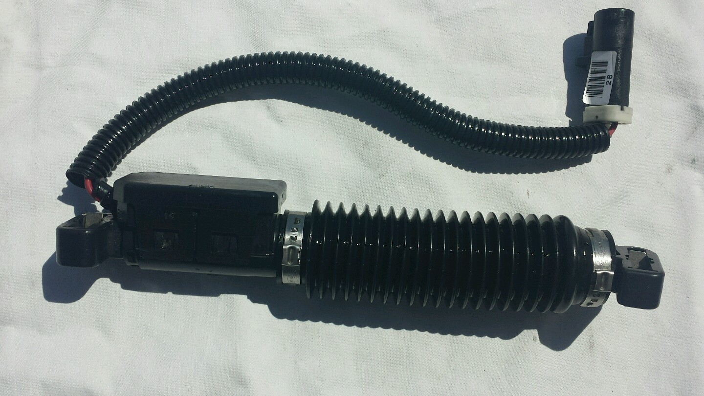 Used 2002 Lincoln Navigator Front Air Suspension Height Level Sensor