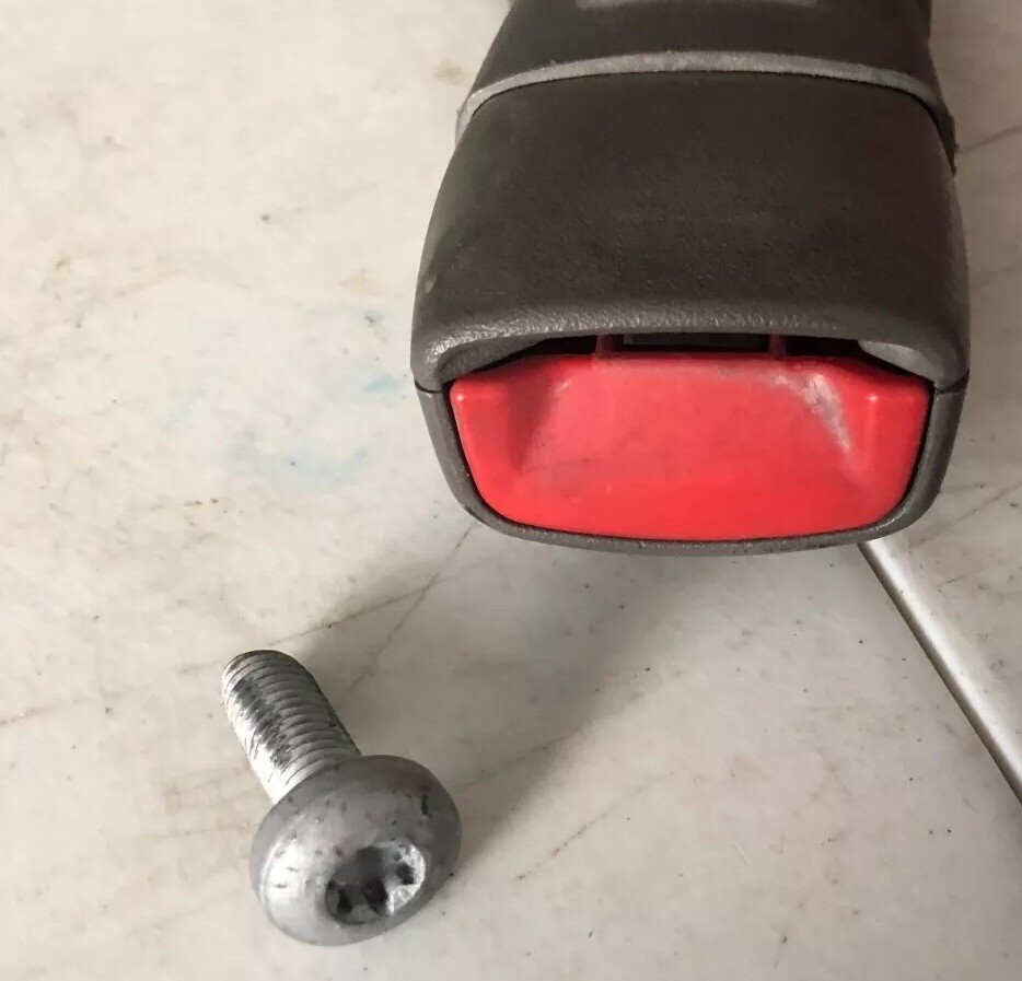 Used 0310 Chevy Express Gmc Savana Lf Driver Seat Belt Buckle Latch