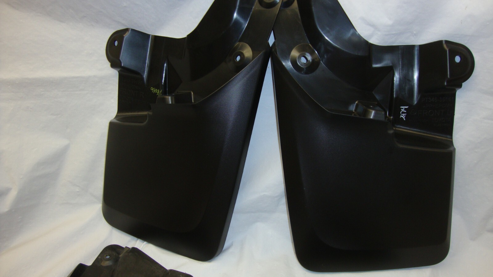Used 2004 Toyota Tacoma Splash Guards & Mud Flaps for Sale