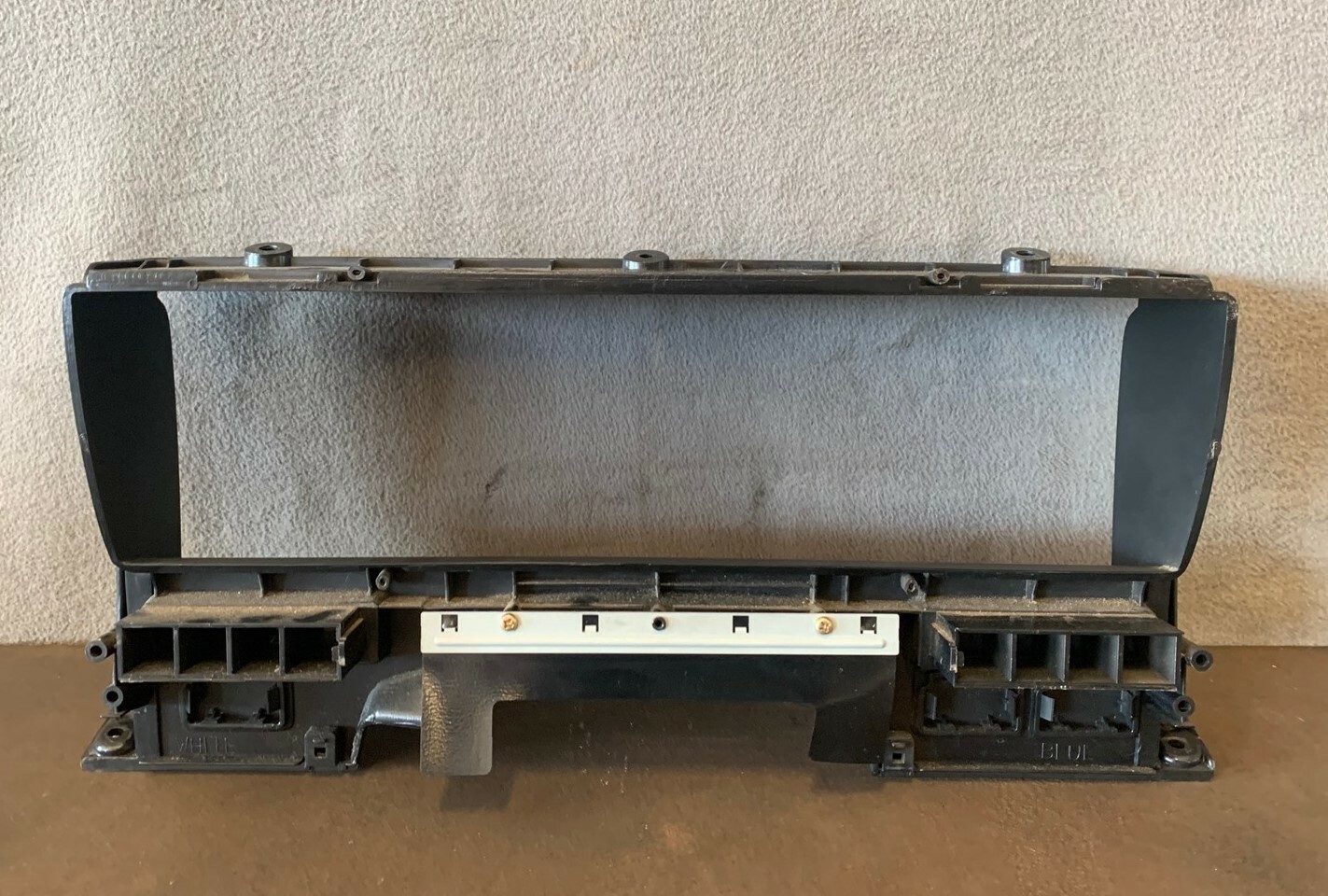 Used 1986-1992 Nissan D21 Hardbody Pickup Instrument Cluster Dash Trim