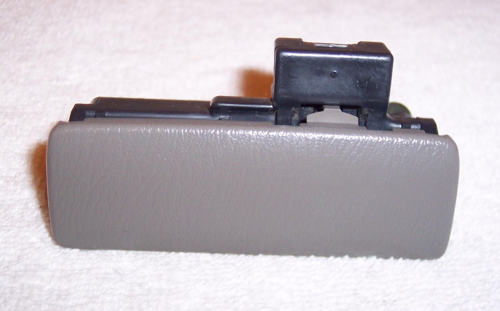 Used Nissan Glove Boxes for Sale