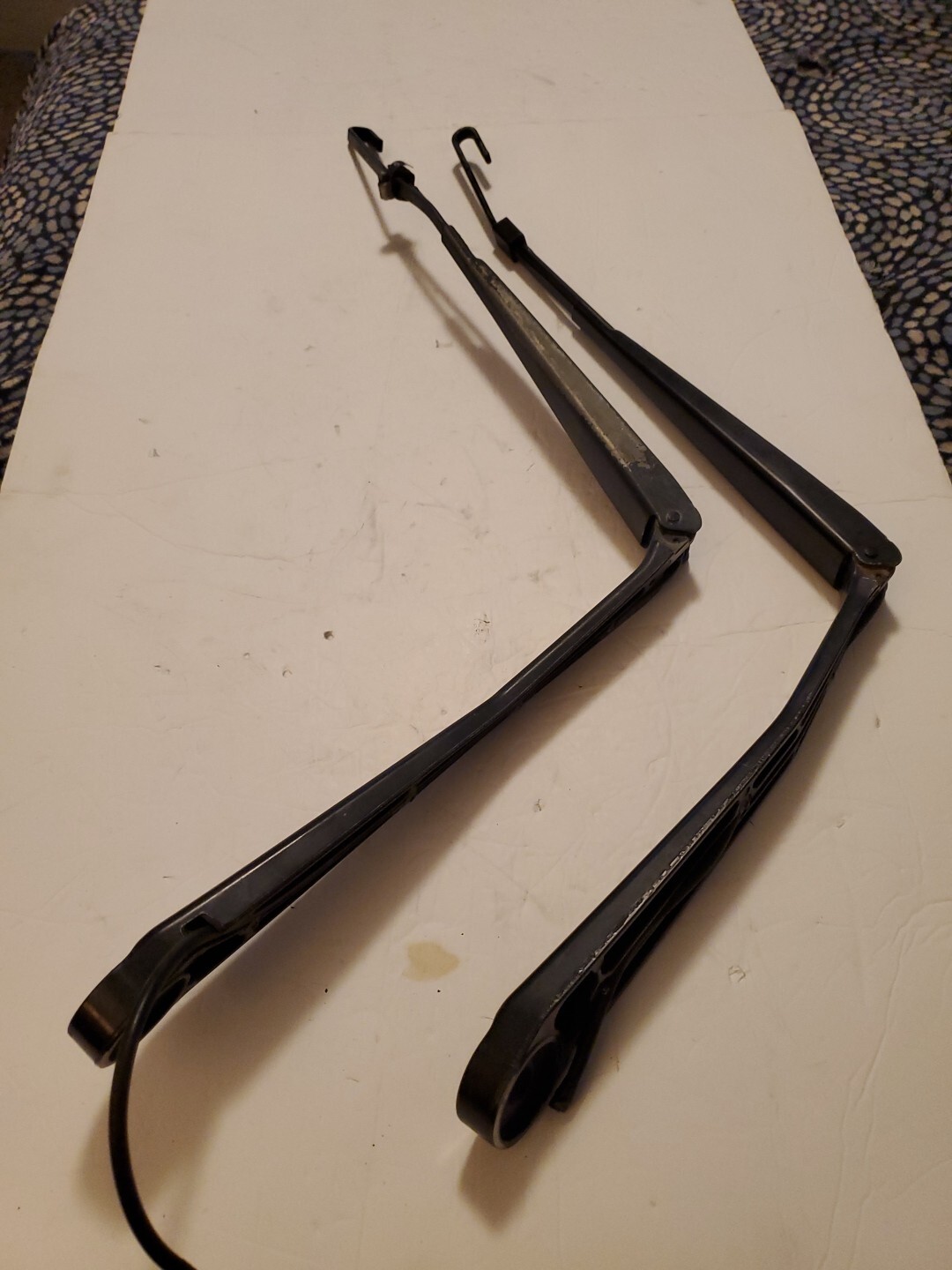 Used 2005 2008 Chevy Uplander Left & Right Windshield Wiper Arms Oem No