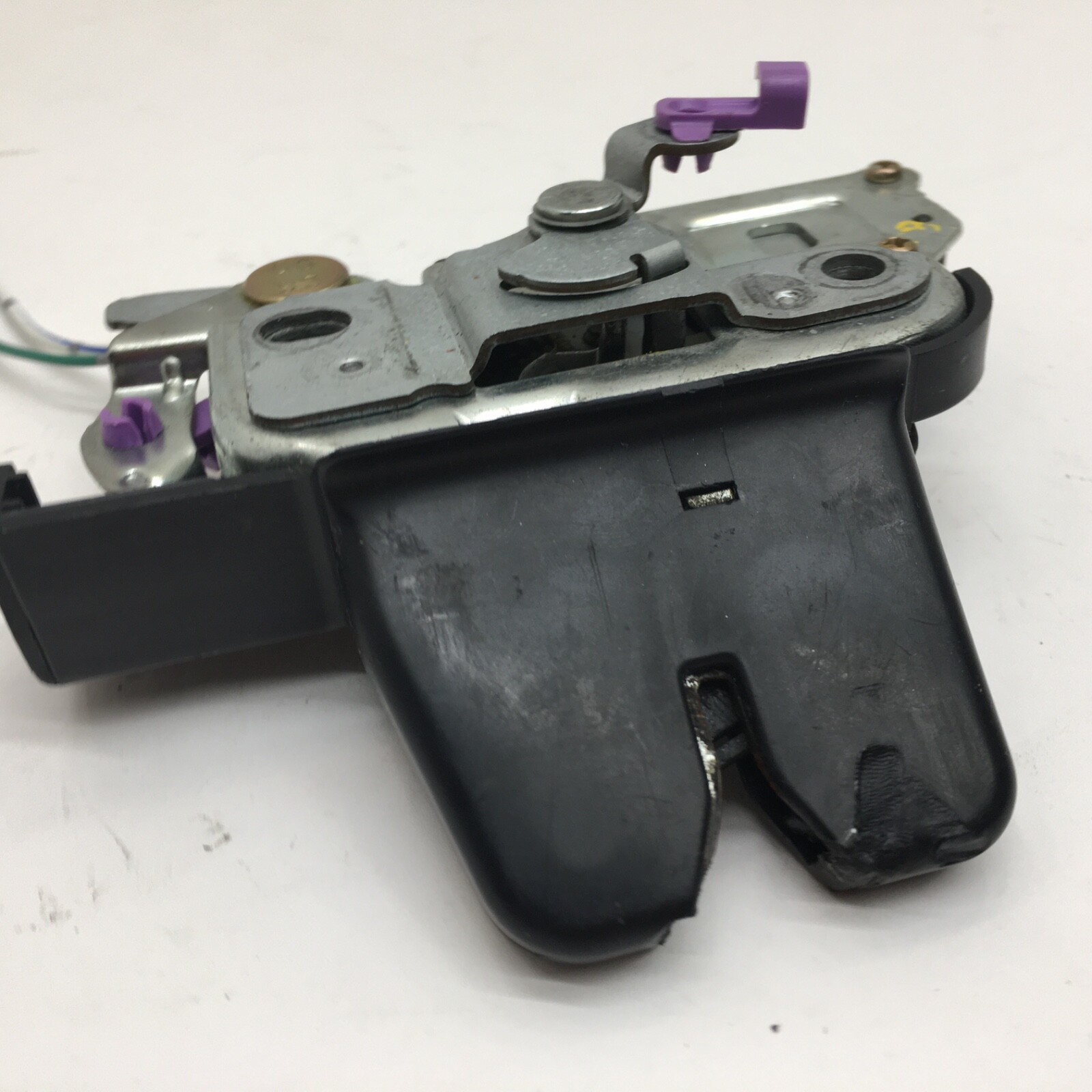 Used 2002 2006 Toyota Camry Le Se Xle Trunk Lid Latch Lock Actuator