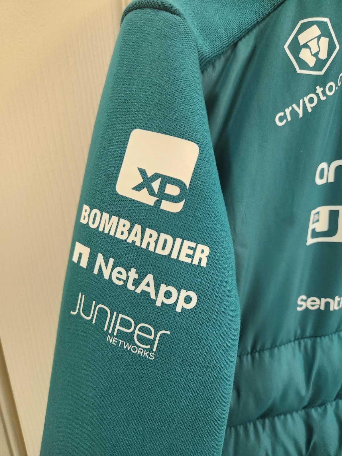 Used Aston Martin Aramco Cognizant F1 Team Hybrid Zip Jacket, Boss