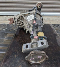 1999-2007 GMC Sierra 1500 Front Differential Carrier Assembly 4.10 Ratio OEM