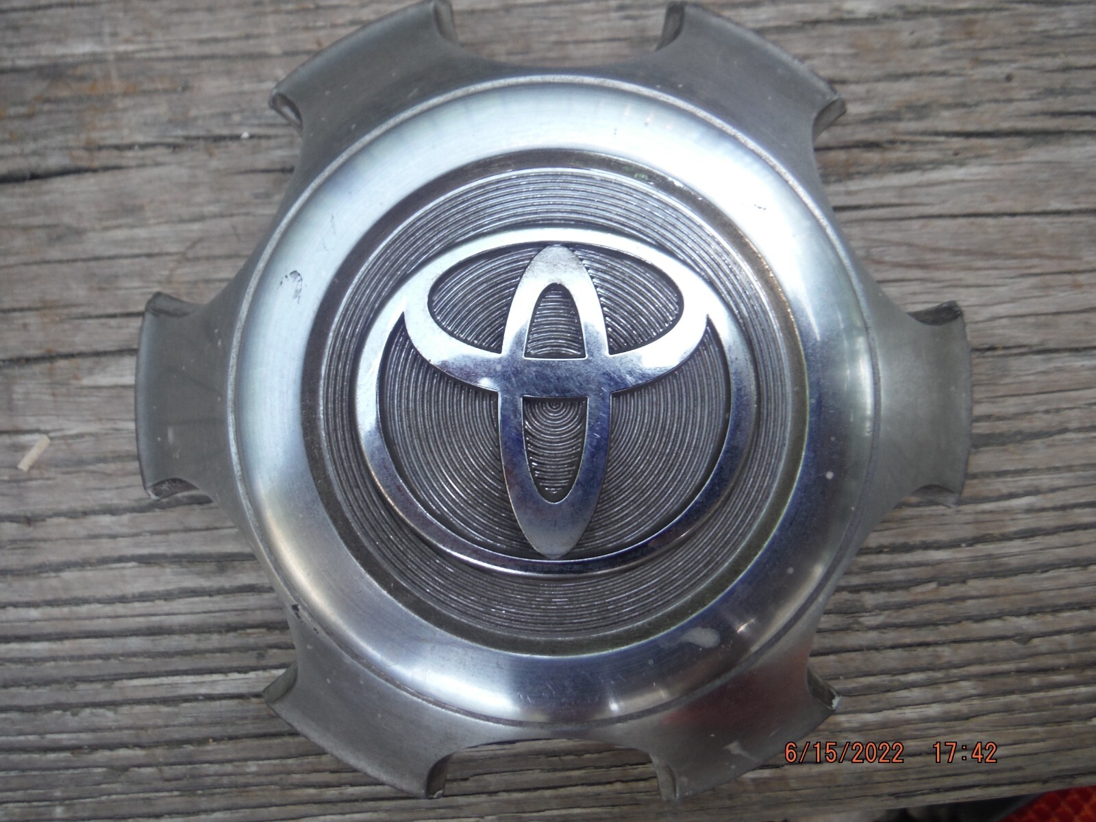 Used 20052012 Toyota Alloy Wheel Center Cap 42603ad070 for Sale 42603AD070