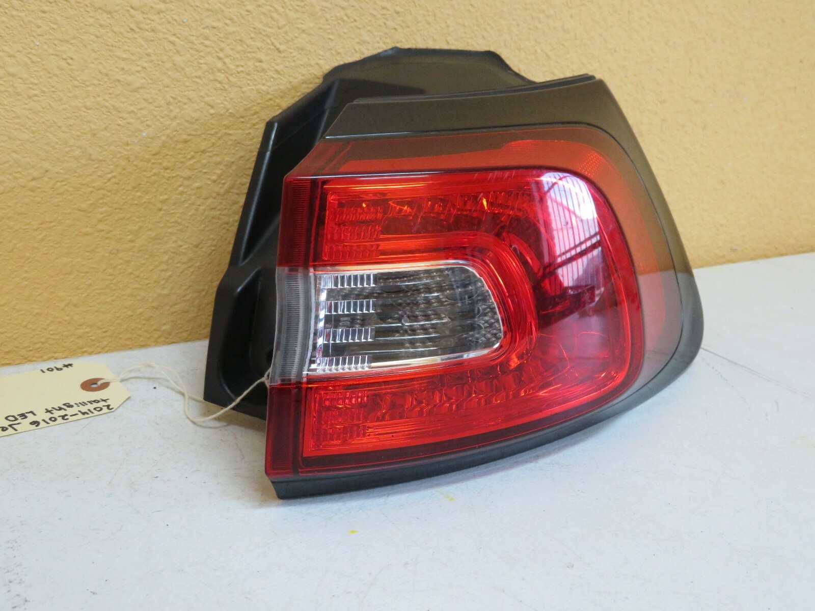 Used 20142016 Jeep Cherokee Right Tail Light Led Oem for Sale