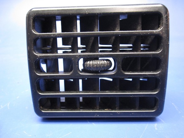 Find Dodge Ram 1500 2500 3500 Set Of MANUAL Door Pull Panel Handle Cups 94 01 I1160508