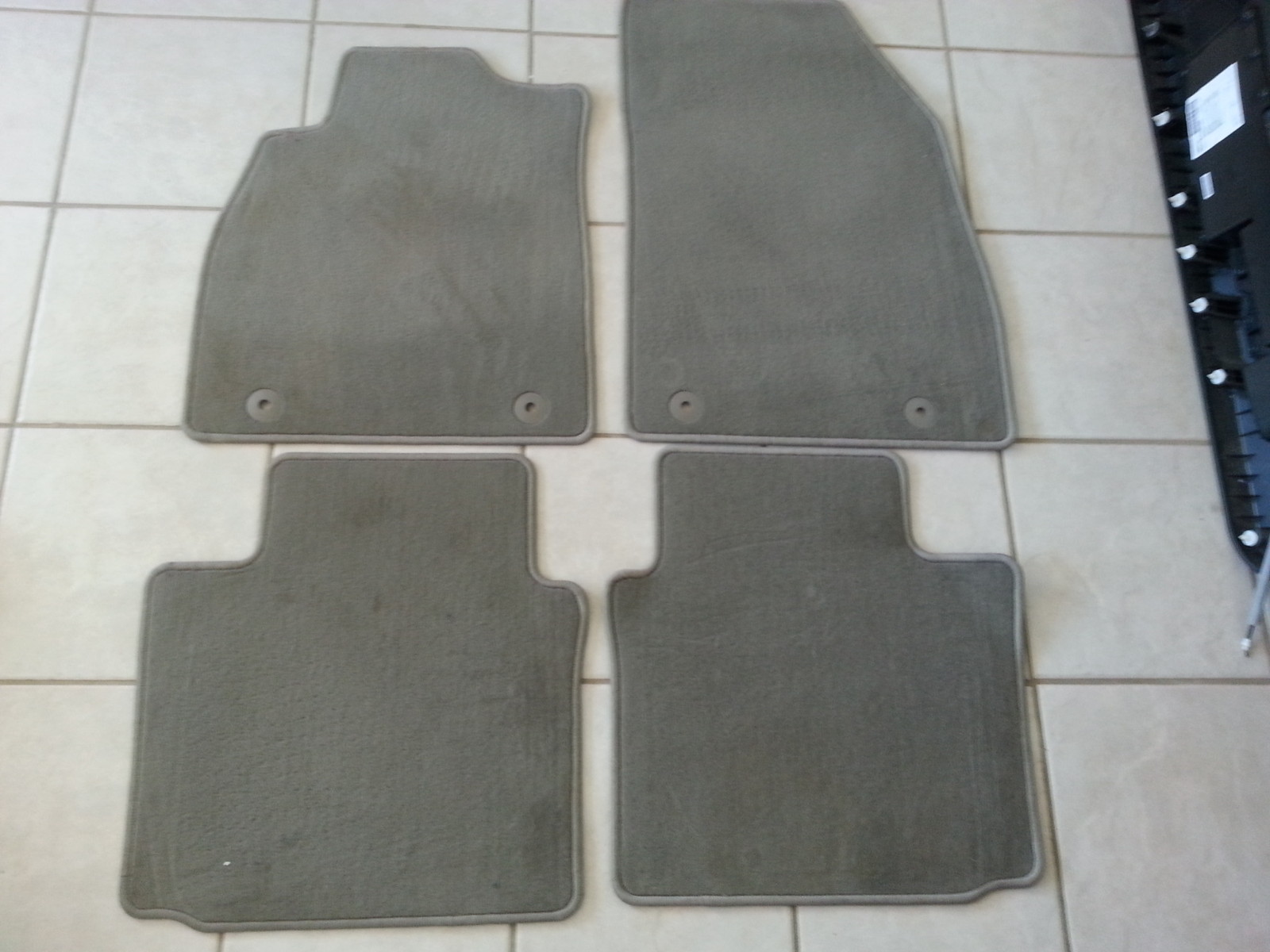 Used 2013 Cadillac Xts Factory Carpet Floor Mats for Sale