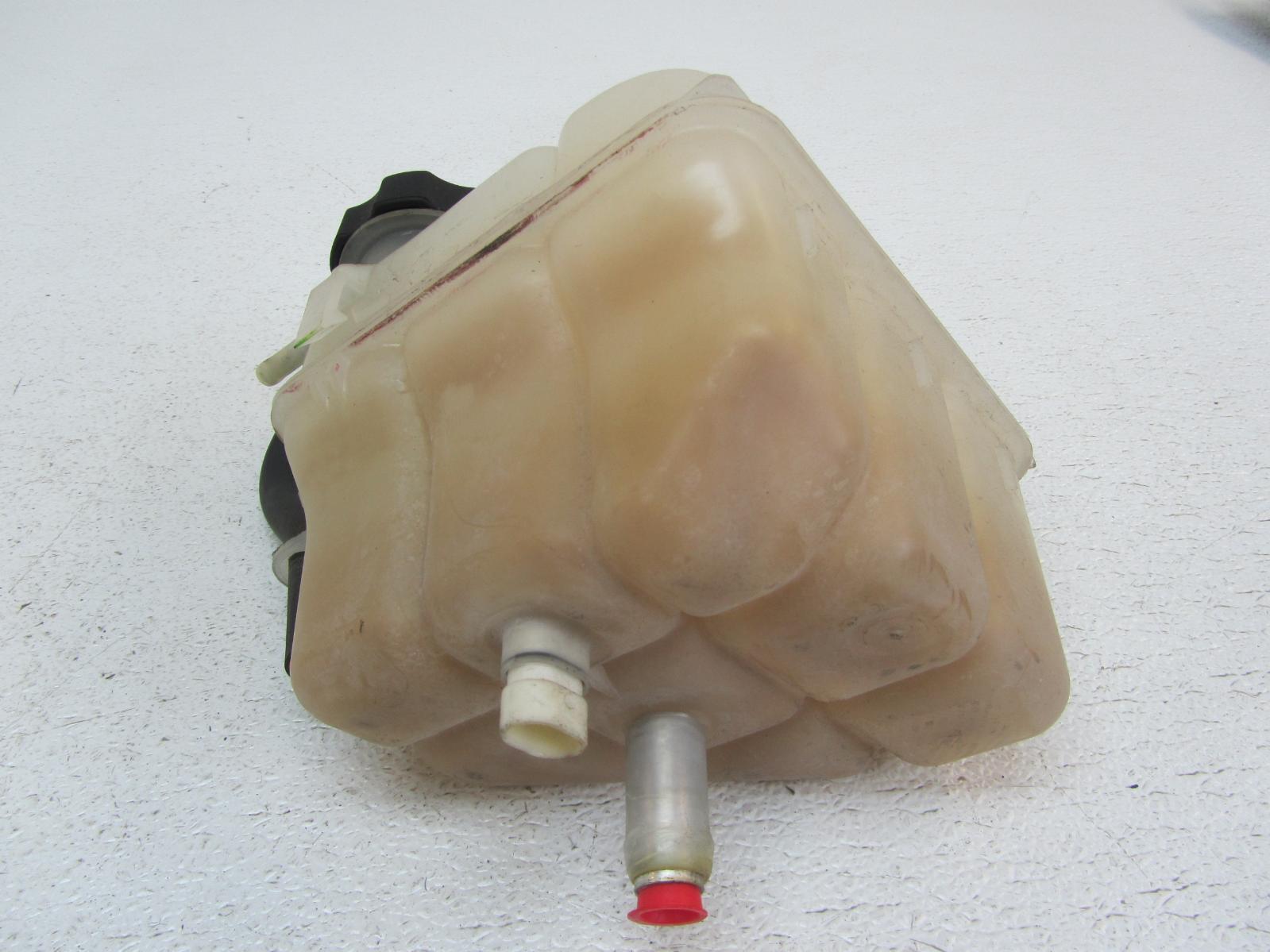 Used 2006 Pontiac G6 Chevy Malibu Radiator Coolant Overflow Bottle