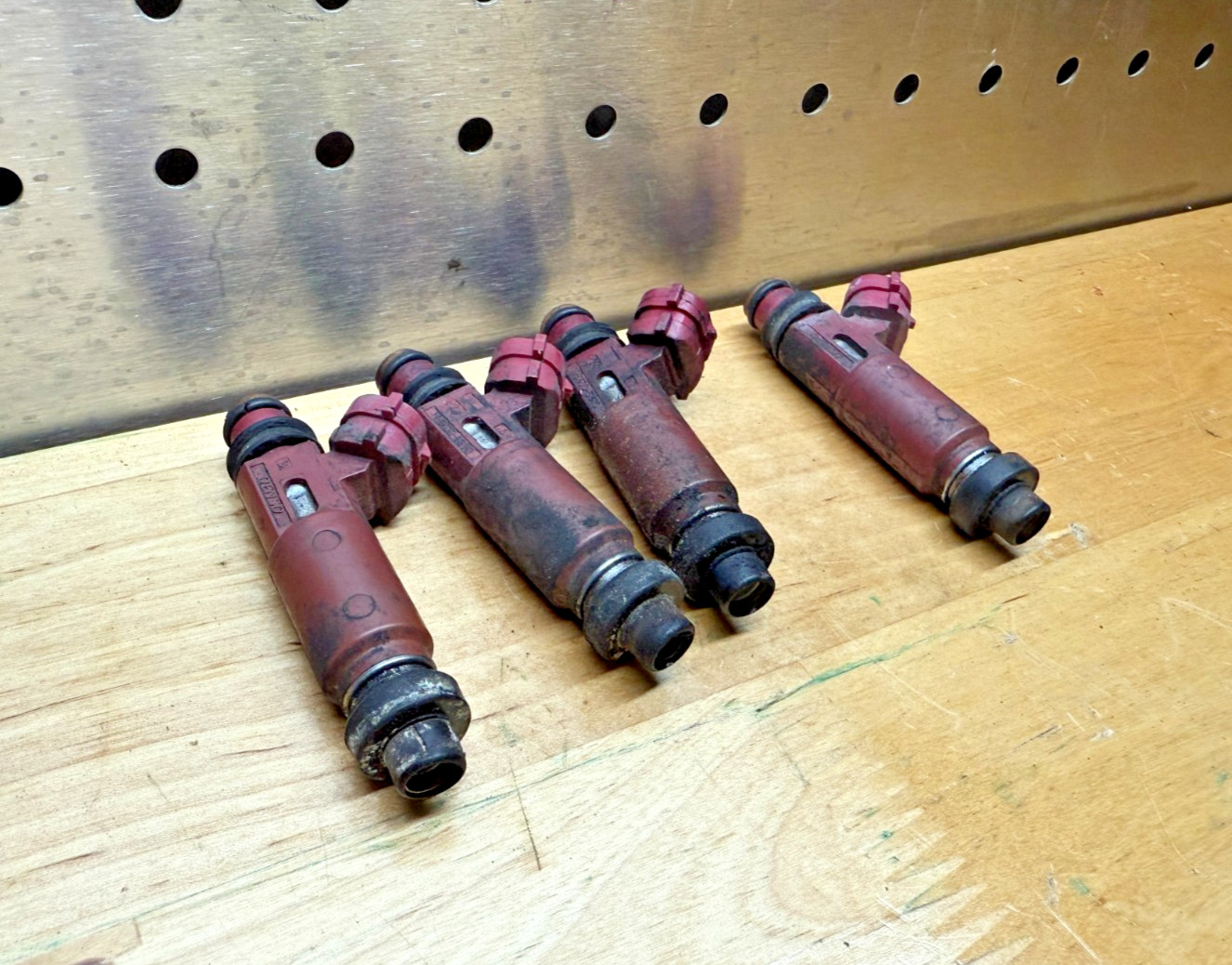 Used 1999-2000 Oem Mazda Miata Mx-5 Denso Nb 1.8 Fuel Injector Set Red ...