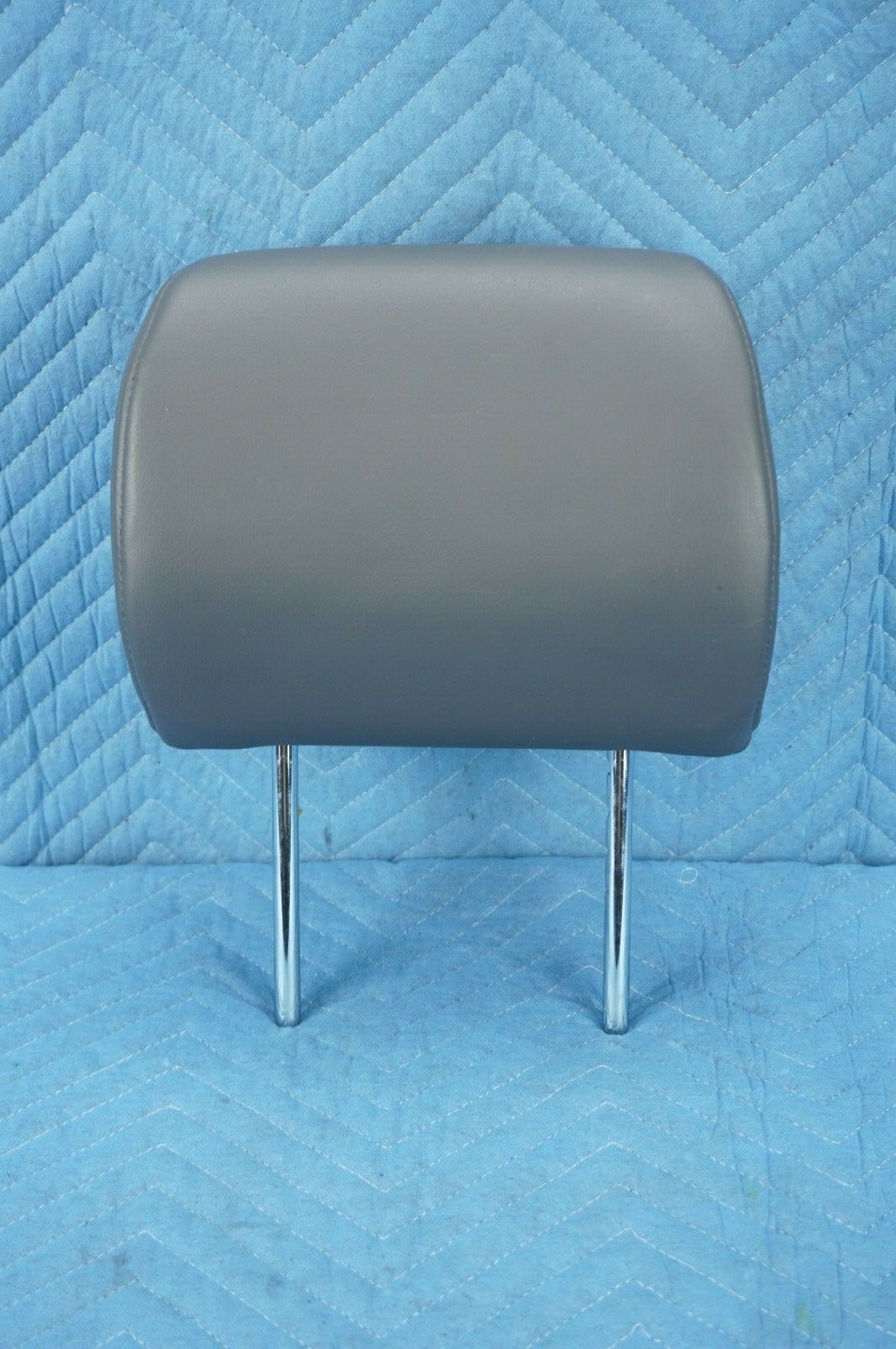 Used Lexus Gx470 2nd Row Passenger Or Driver Seat Headrest Gray 2003