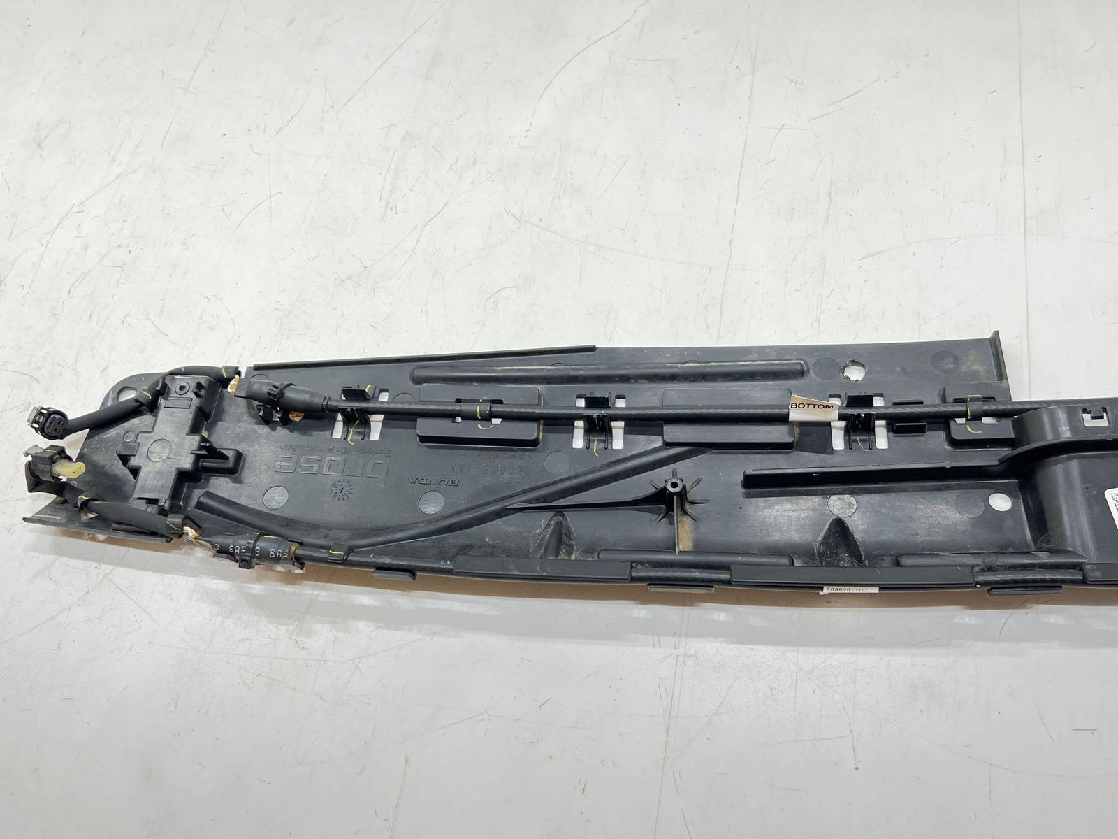 Used 2018 2022 Honda Odyssey Rear Bumper Reinforcement Panel & Sensor Oem 39650thr for Sale