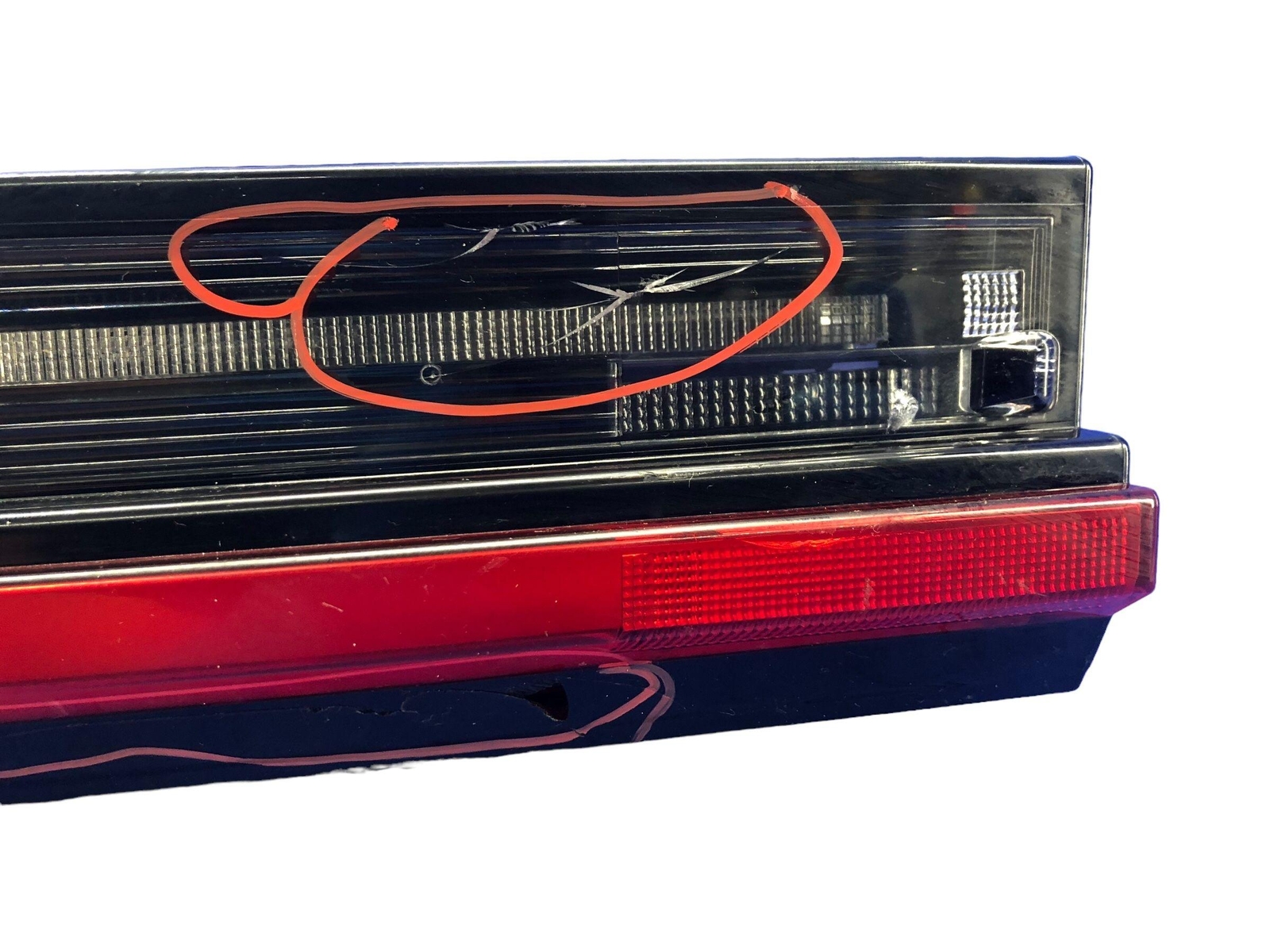 thumbnail image 2 of Genuine OEM Subaru Outback Rear Left Taillight Assembly - 2008-2009, LH Driver Side, New (Part #84913AG390) 2 of 5