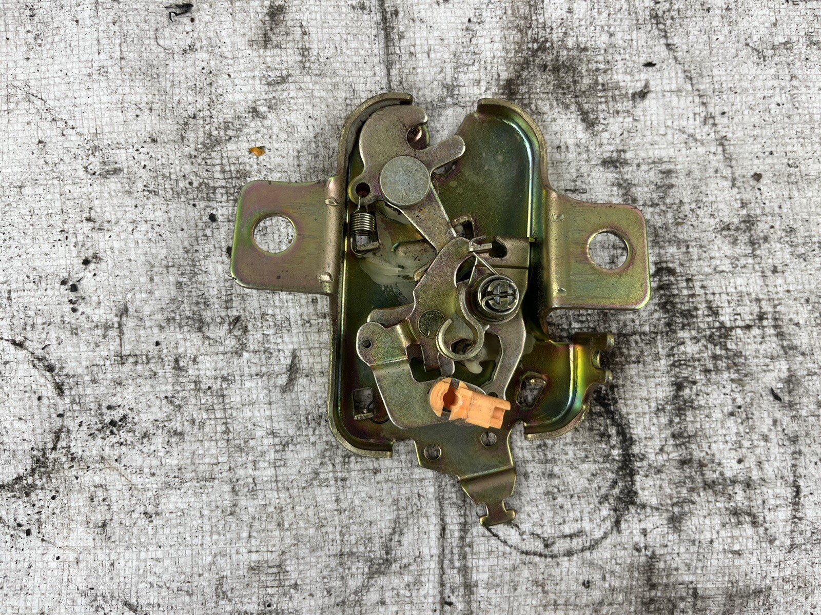 Used 19992005 Mazda Miata Mx5 Oem Rear Trunk Latch Lock Locking