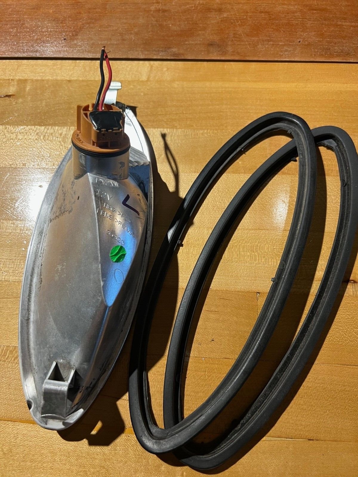 Used 2005 Lotus Elise Front Direction Indicator Lamp Left for Sale