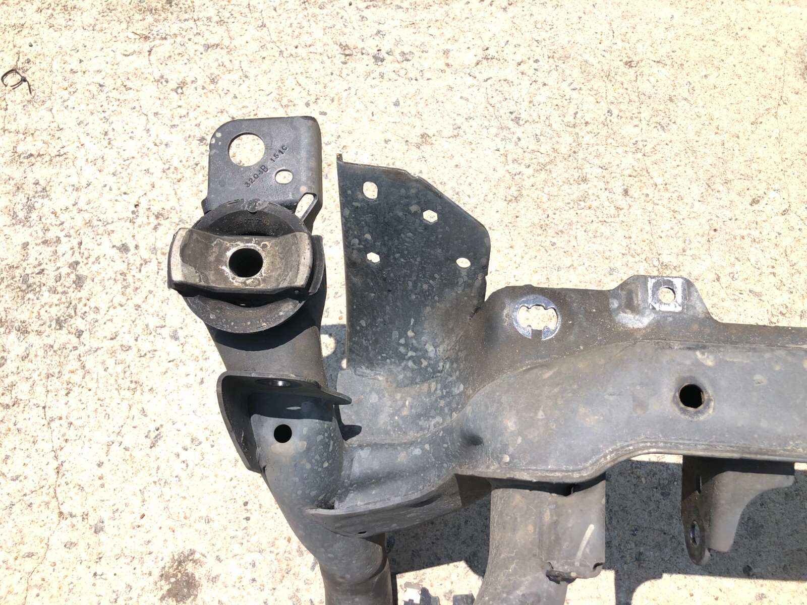 Used 2013-2019 Mercedes Gl Gls 450 Front Suspension Crossmember ...