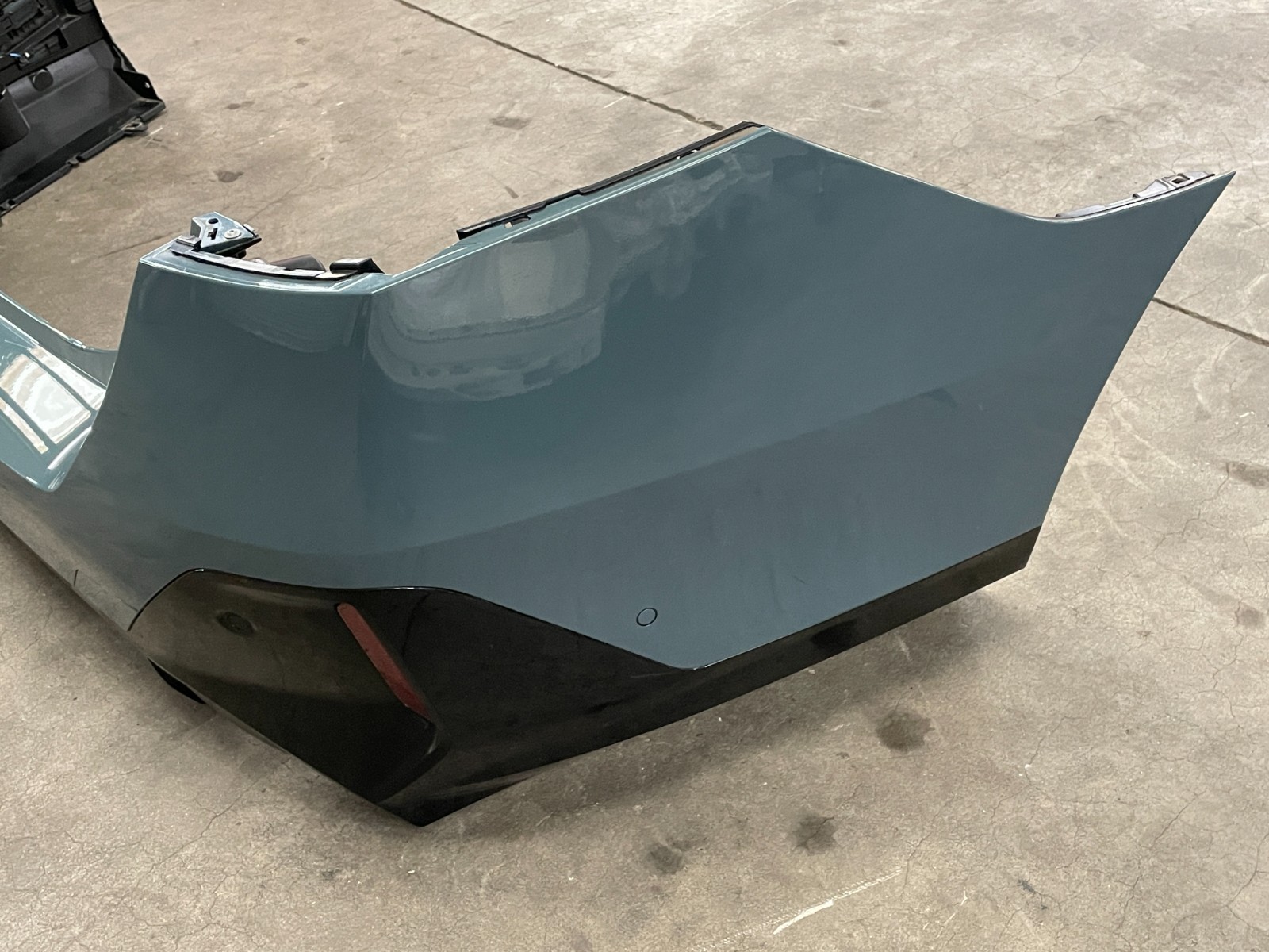 M60 Rear Used 2024-2025 Bmw I5 M60 Rear M Sport Bumper Complete W/pdc C5y Green ...