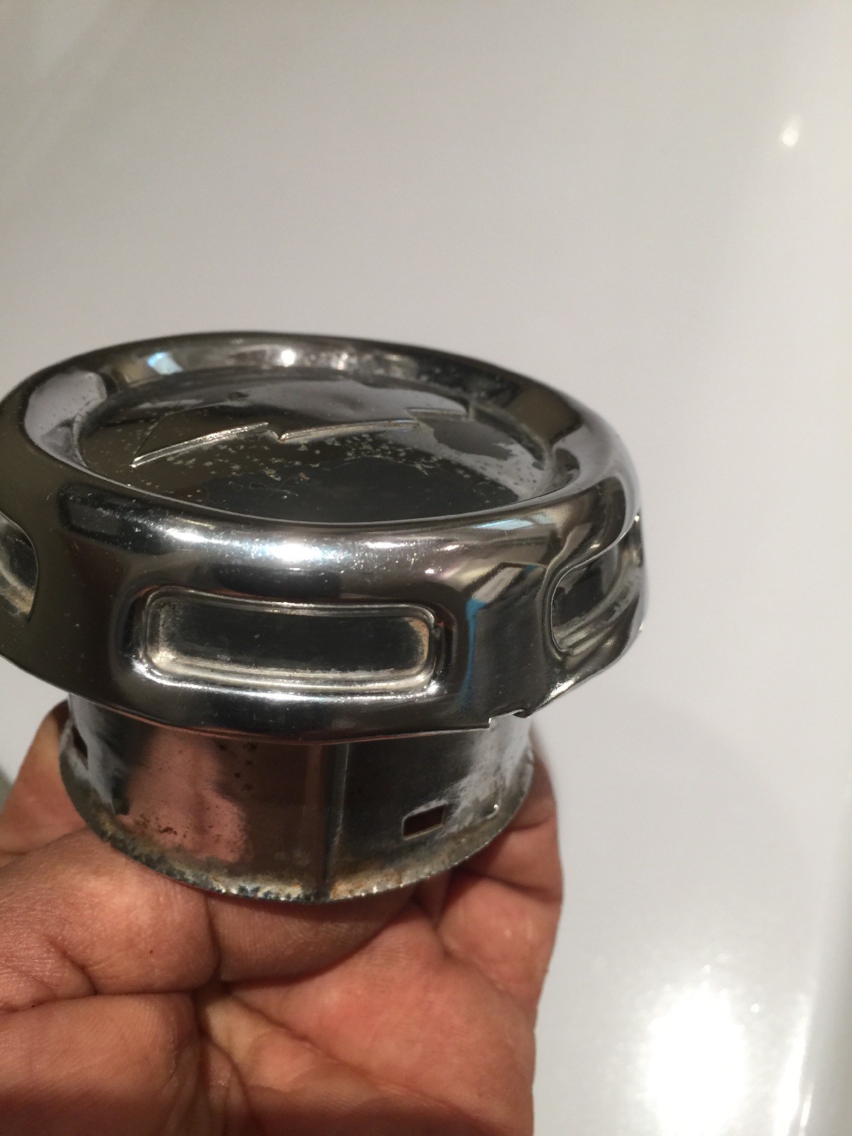 Used 19571959 Chevrolet Truck Horn Cap Original Gm Cameo, Suburban