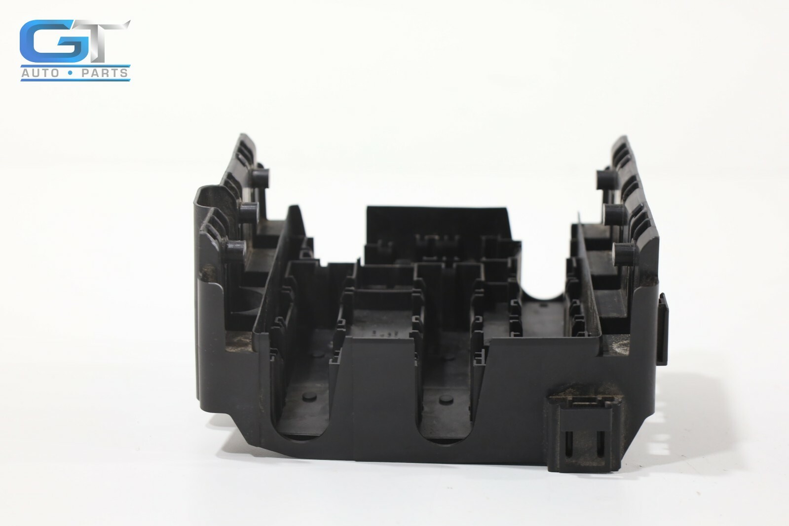 Used Gmc Acadia Engine Fuse Relay Junction Box Block Mount Bracket Oem