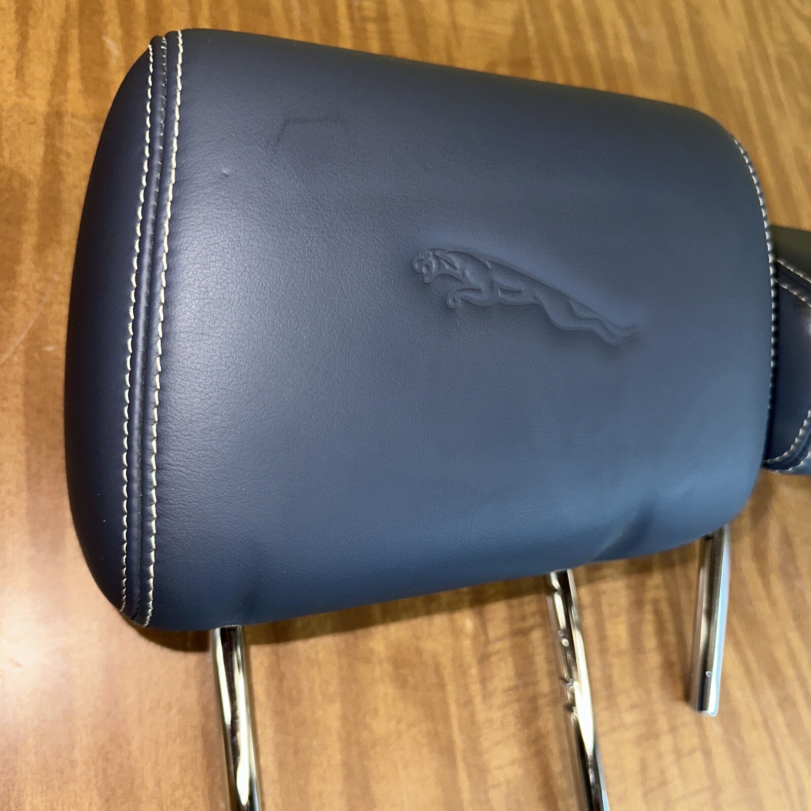 Used 1018 Jaguar Xj Xjl Xjr X351 Rear Right Or Left Side Headrest W