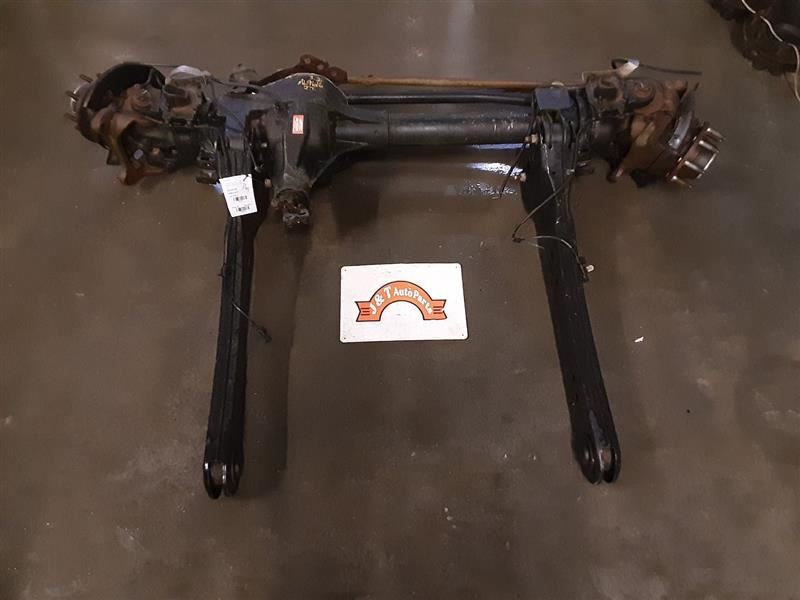 Used 20112012 Ford F250 F350 Front Axle Assembly Differential 3.31