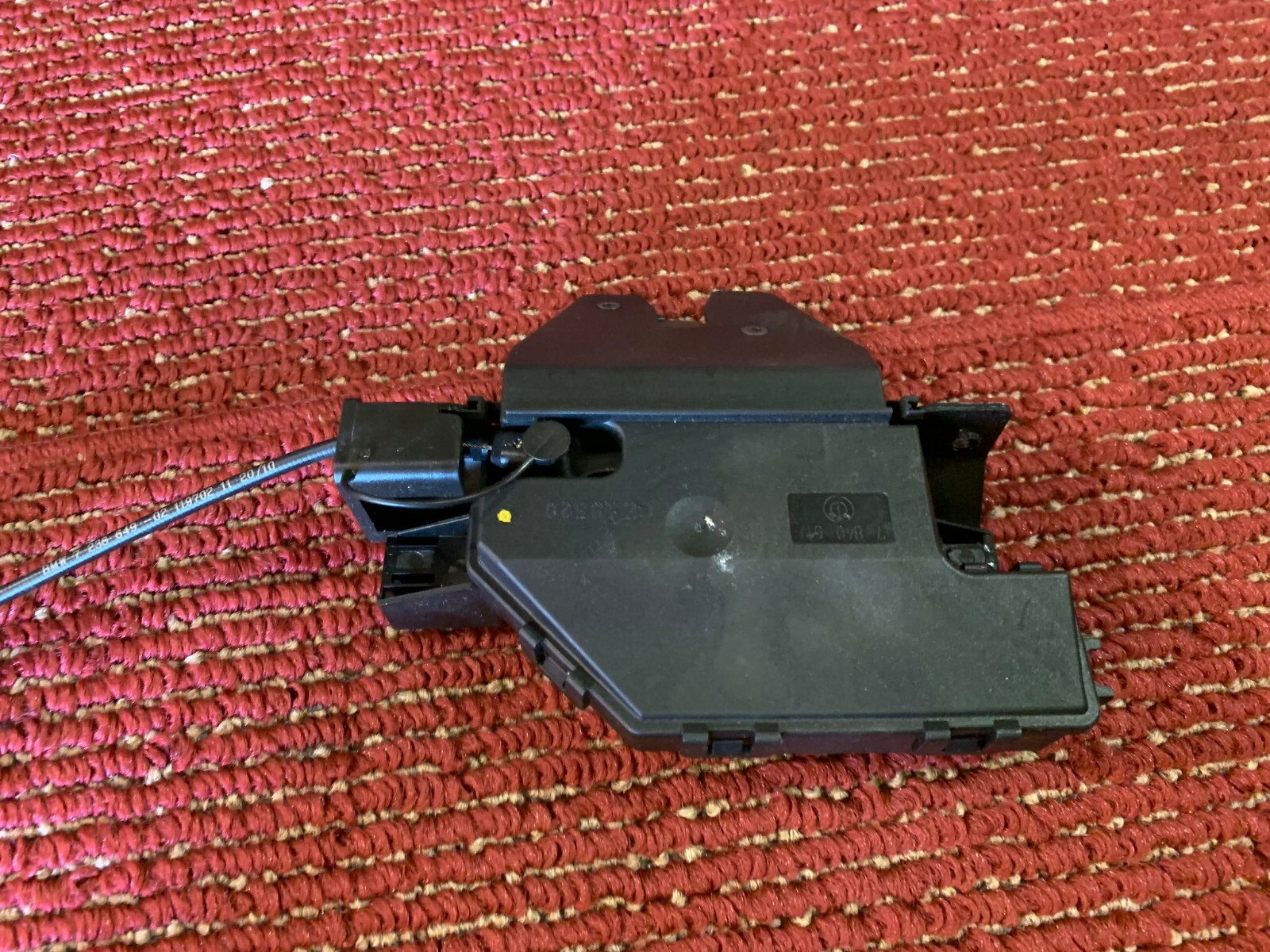 Used BMW E90 E82 E60 E92 E63 REAR TRUNK RELEASE LOCK LATCH MECHANISM OEM 84Ks For Sale on